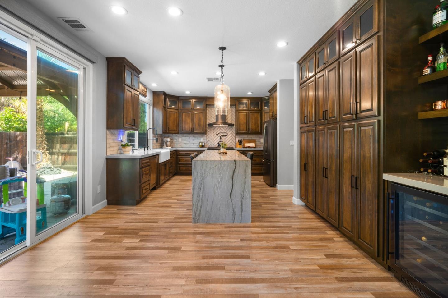 4637 Glenbrook Drive
