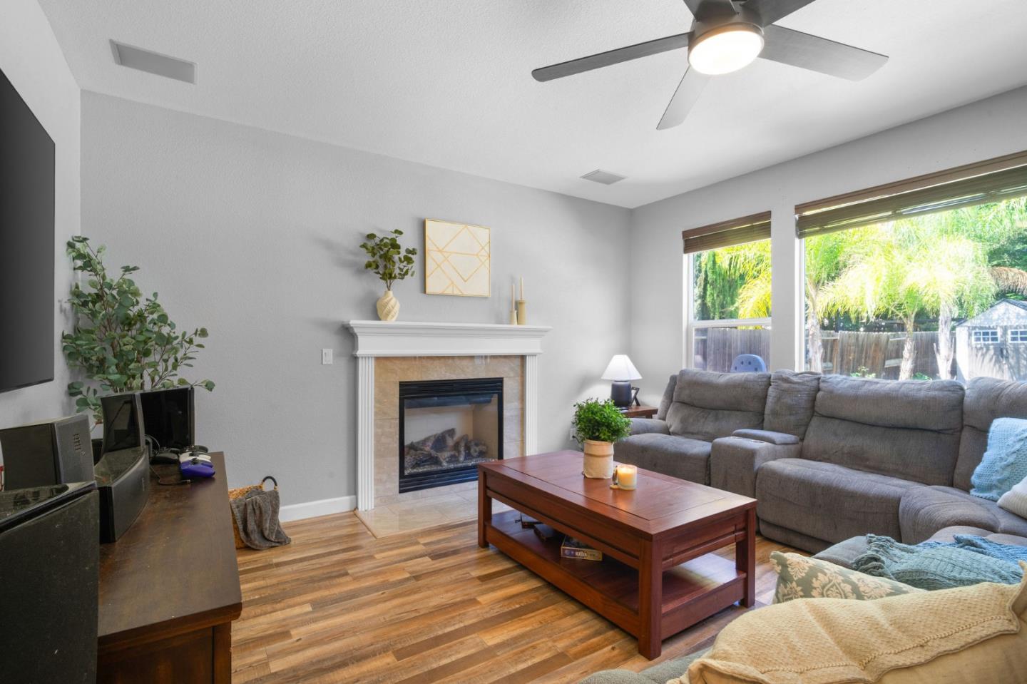4637 Glenbrook Drive