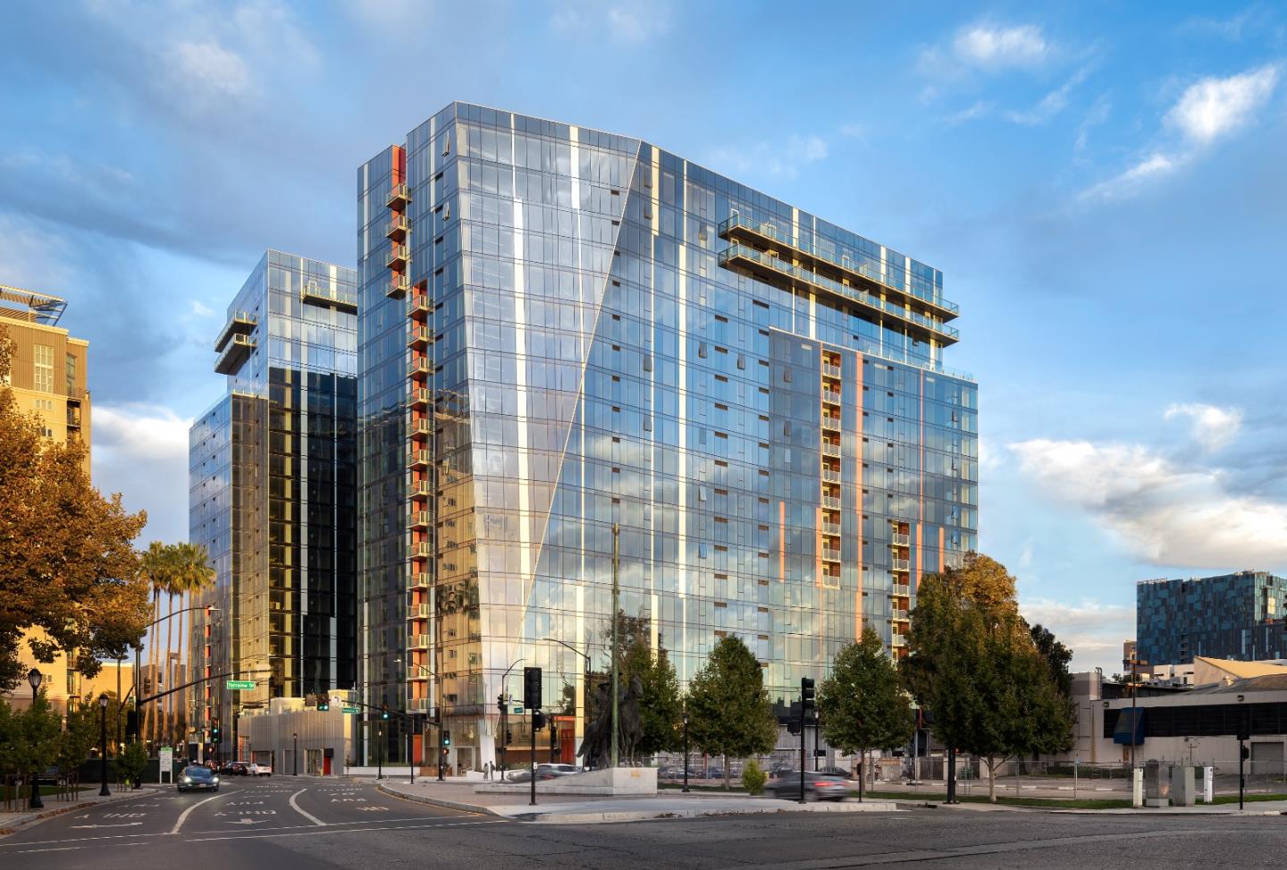 188 W Saint James ST 10515