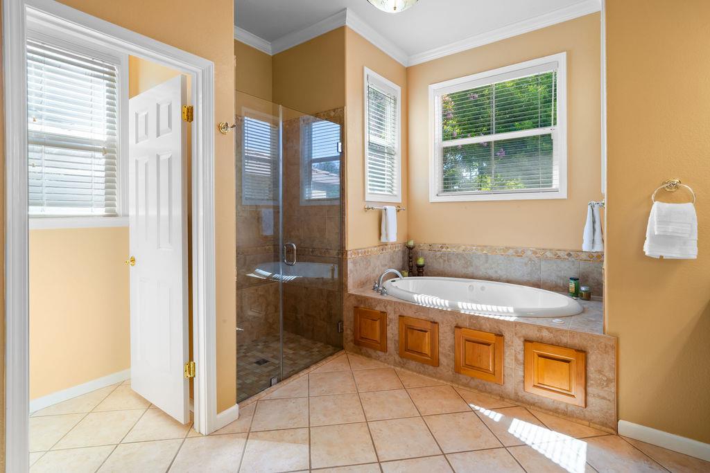 5569 Arlene WAY