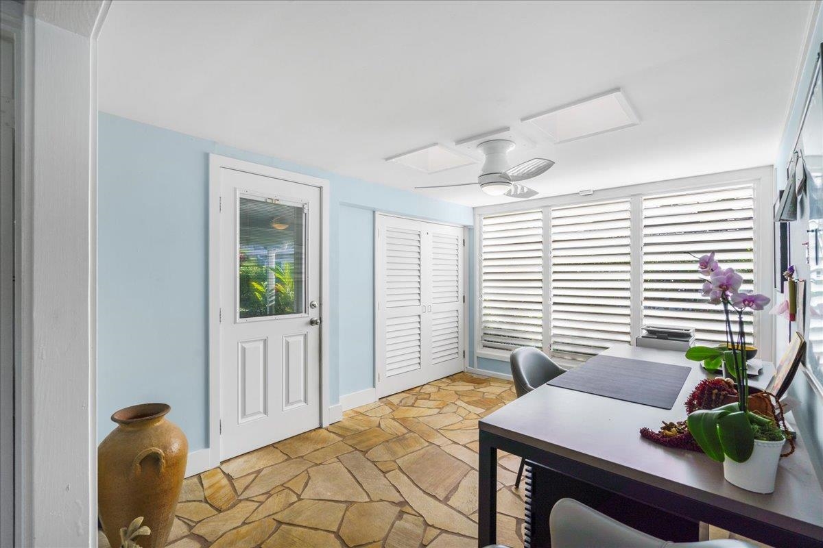 20 HUI RD I Unit: 25