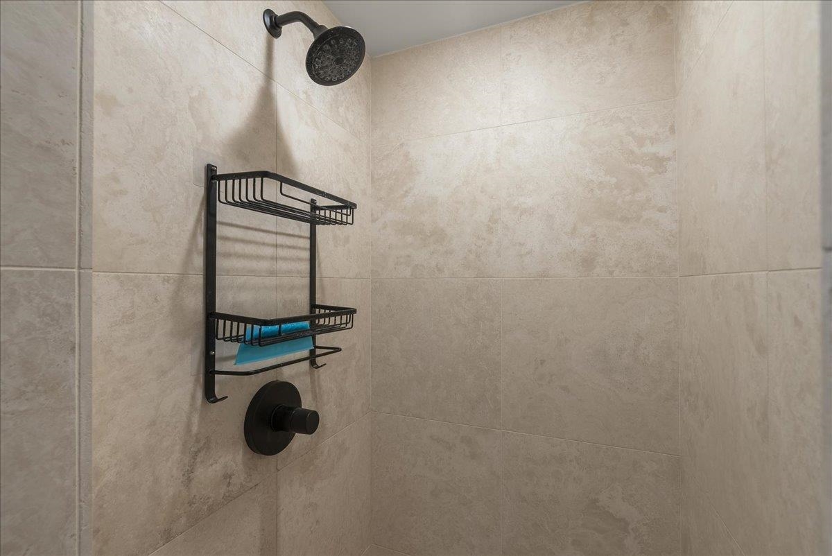 20 HUI RD I Unit: 37