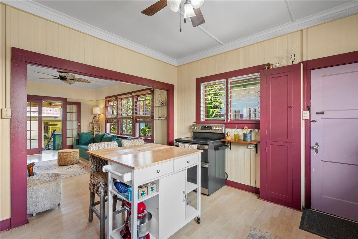 285 S Market St Unit: 2G