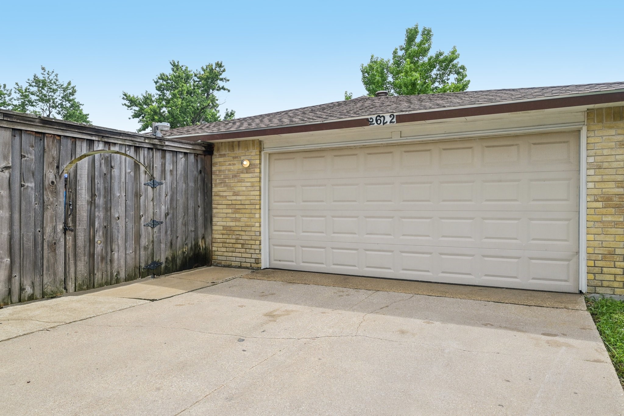2622 Riviera Drive
