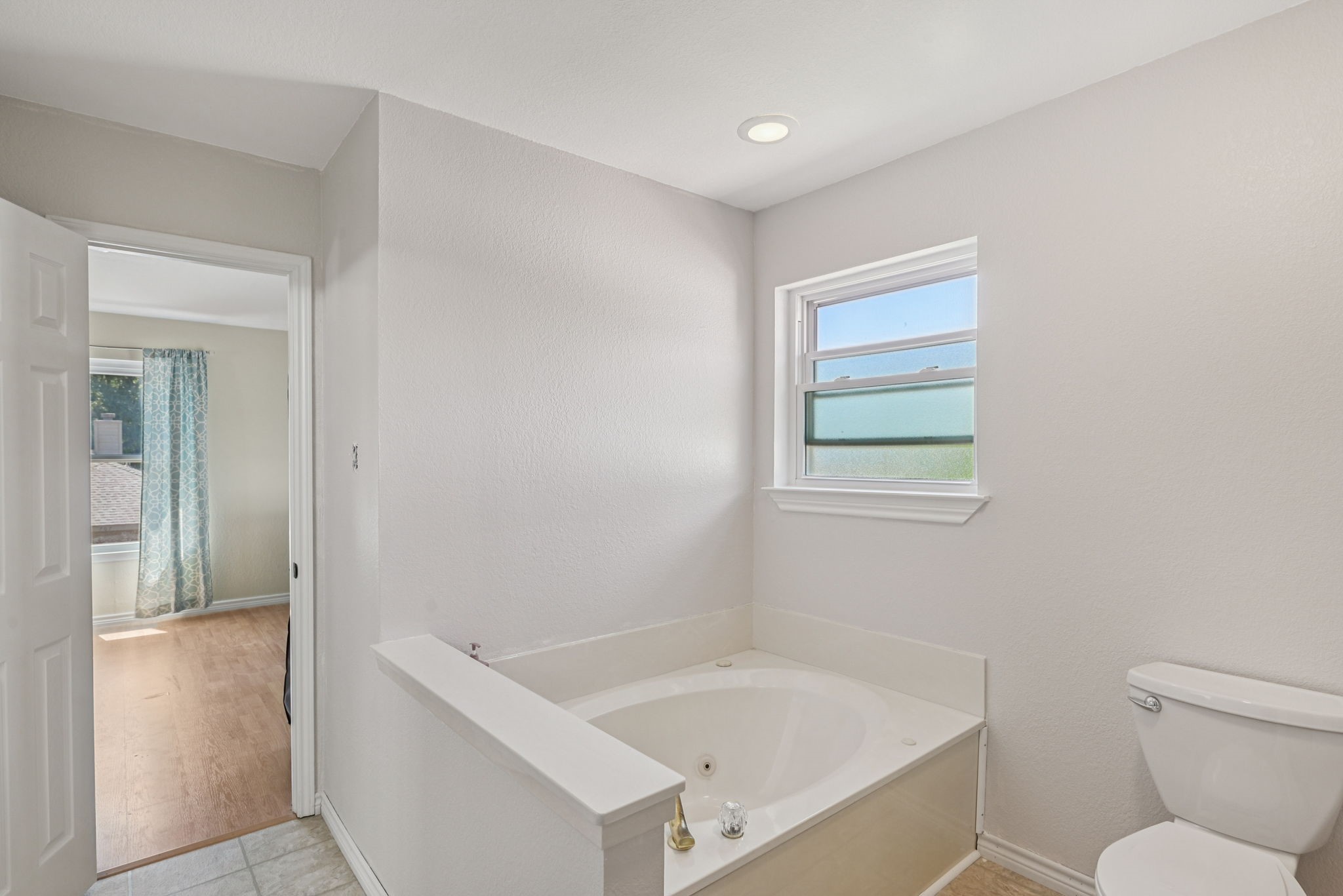 706 White Oak Street