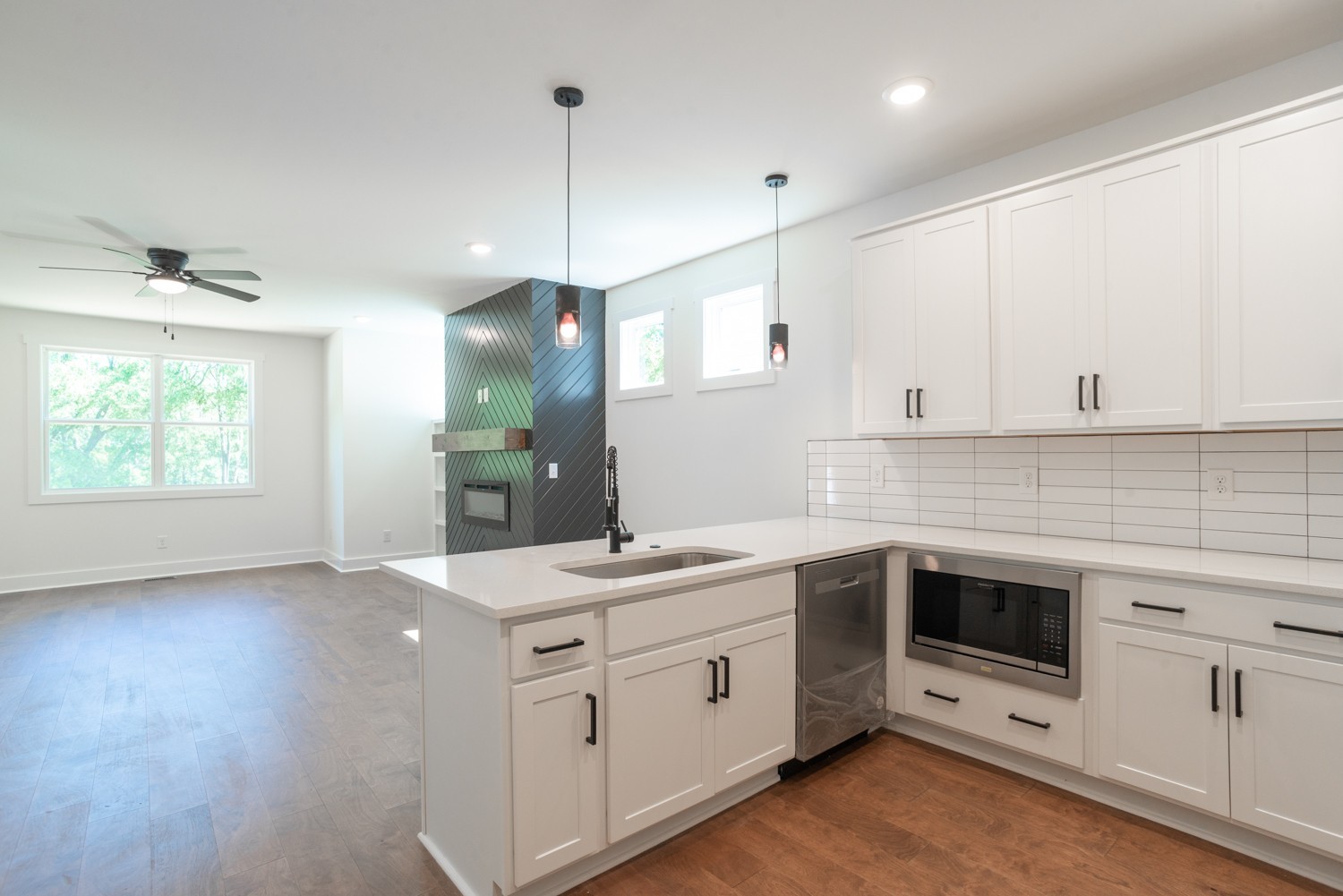 107A Sarver Ave