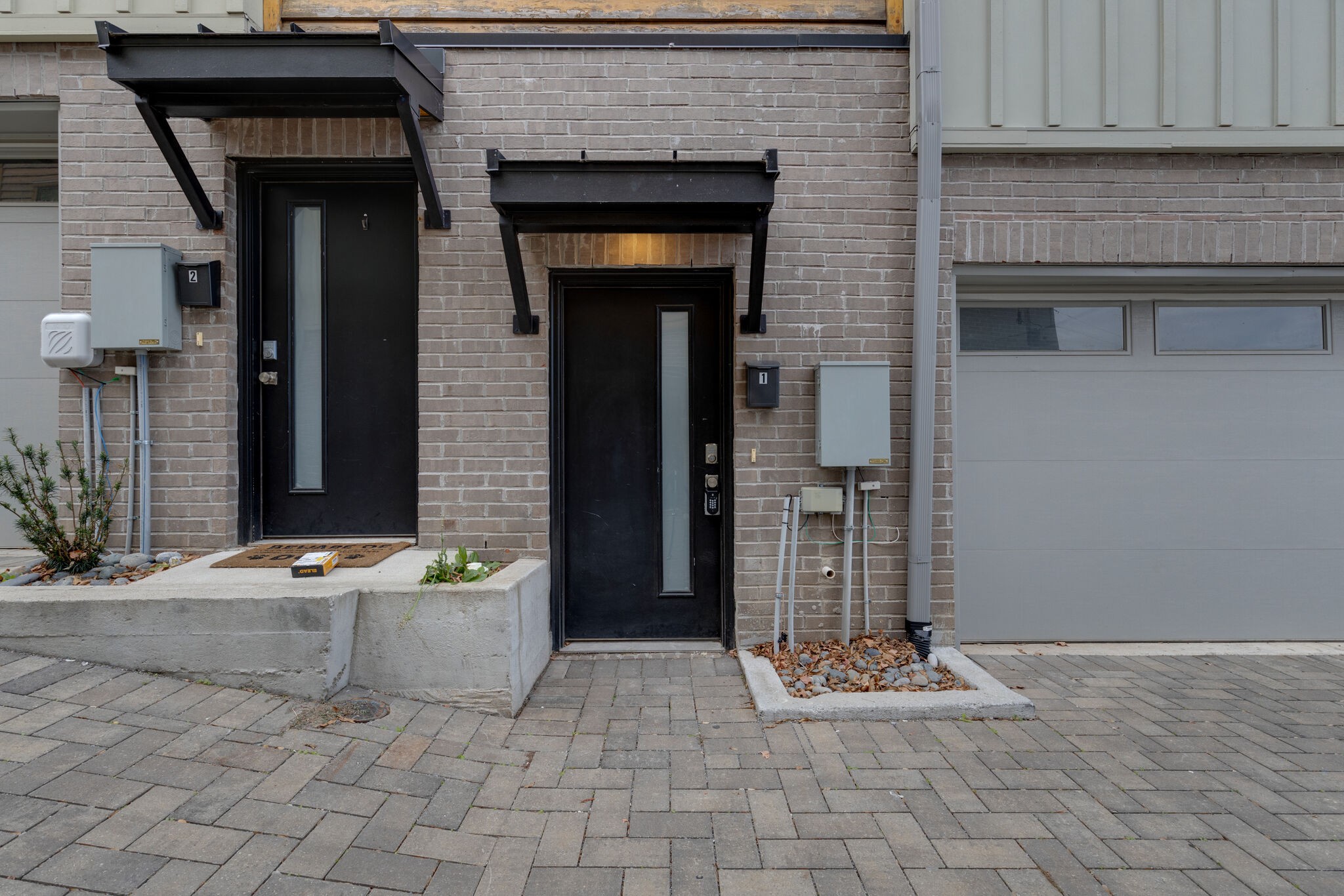 2513 White Ave Unit: 1