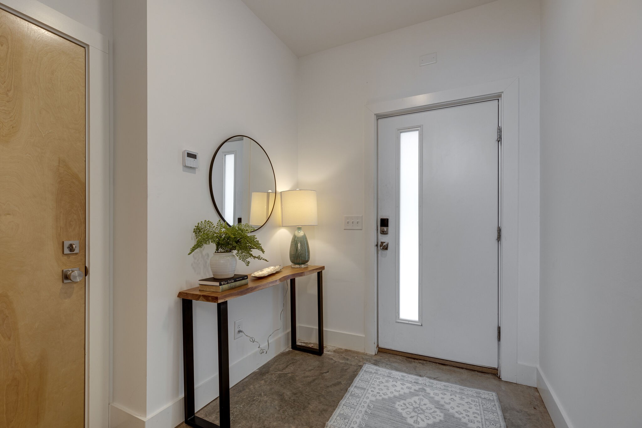 2513 White Ave Unit: 1