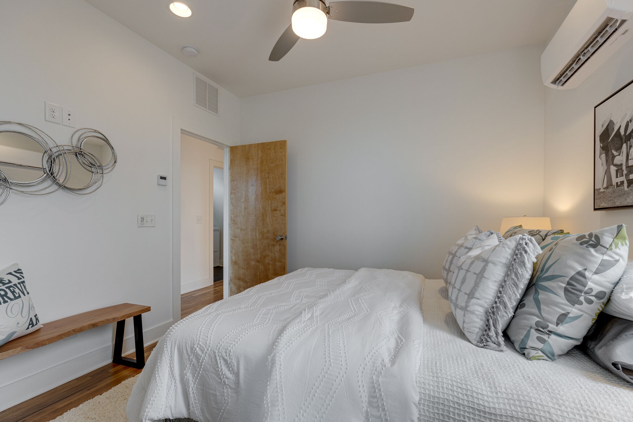 2513 White Ave Unit: 1