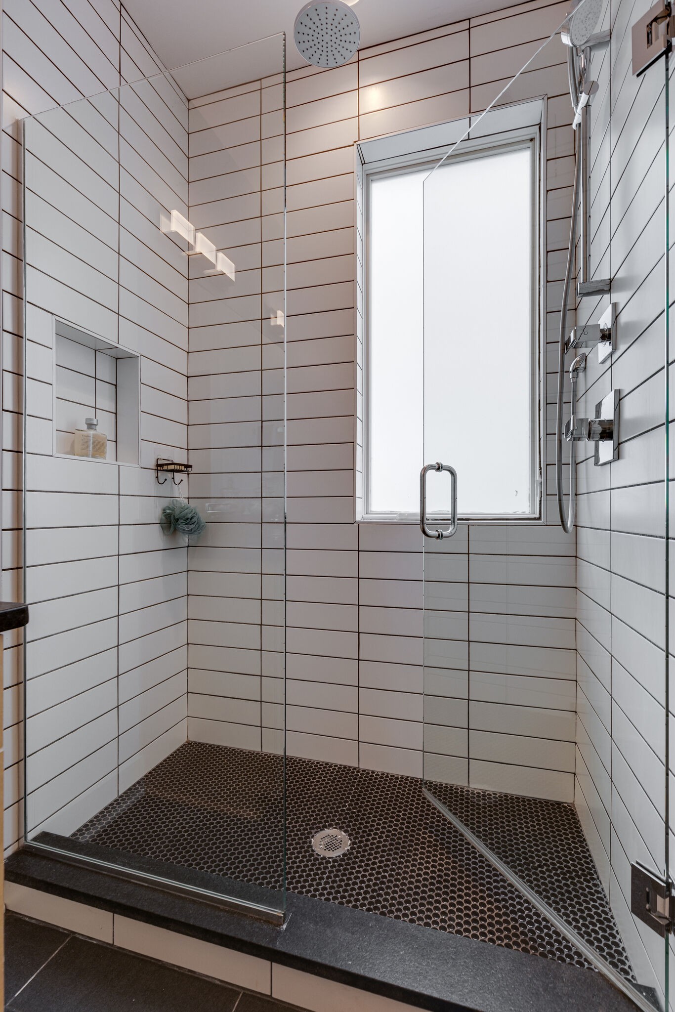 2513 White Ave Unit: 1