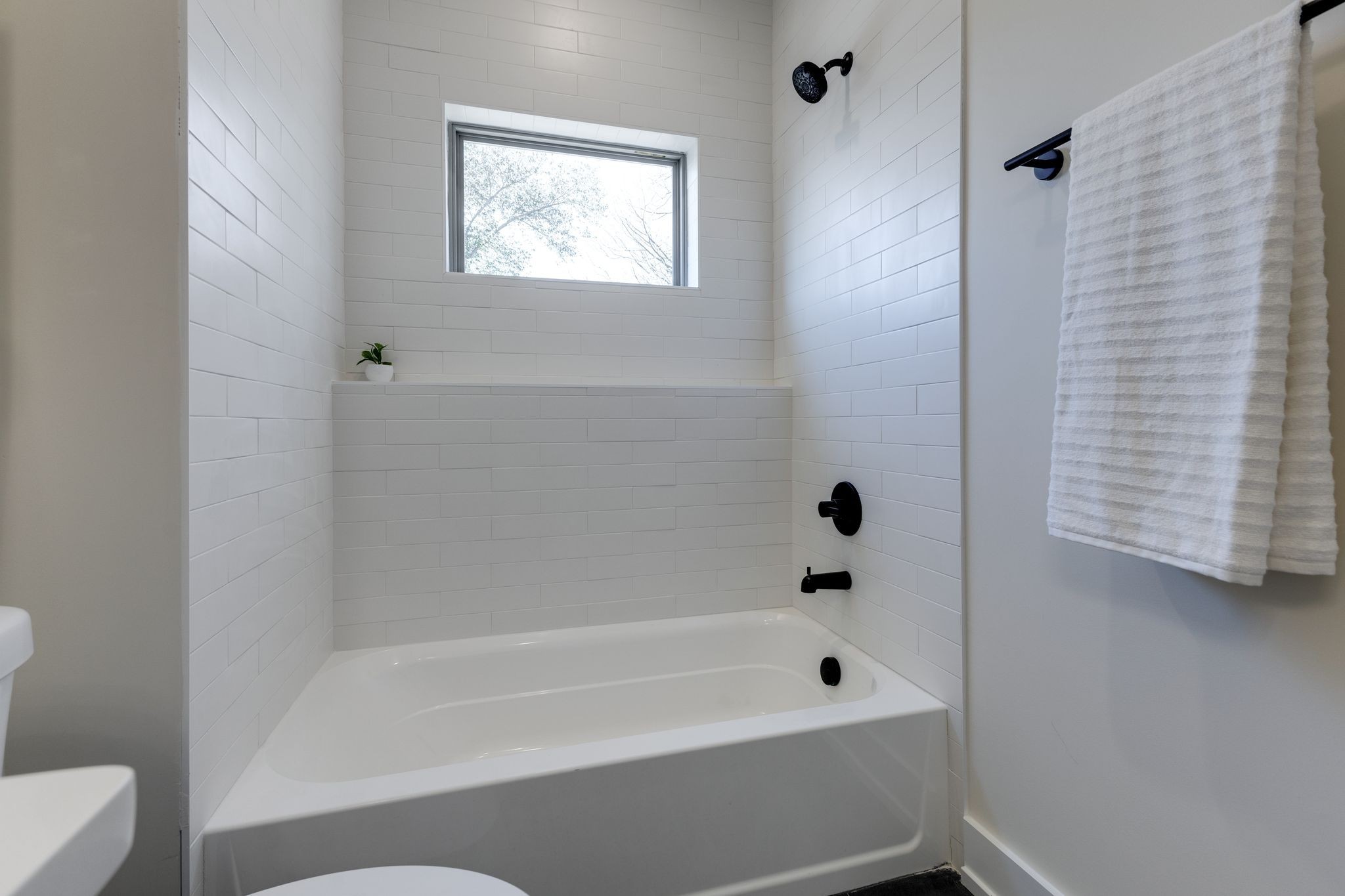 145 Whitsett Rd Unit: 3