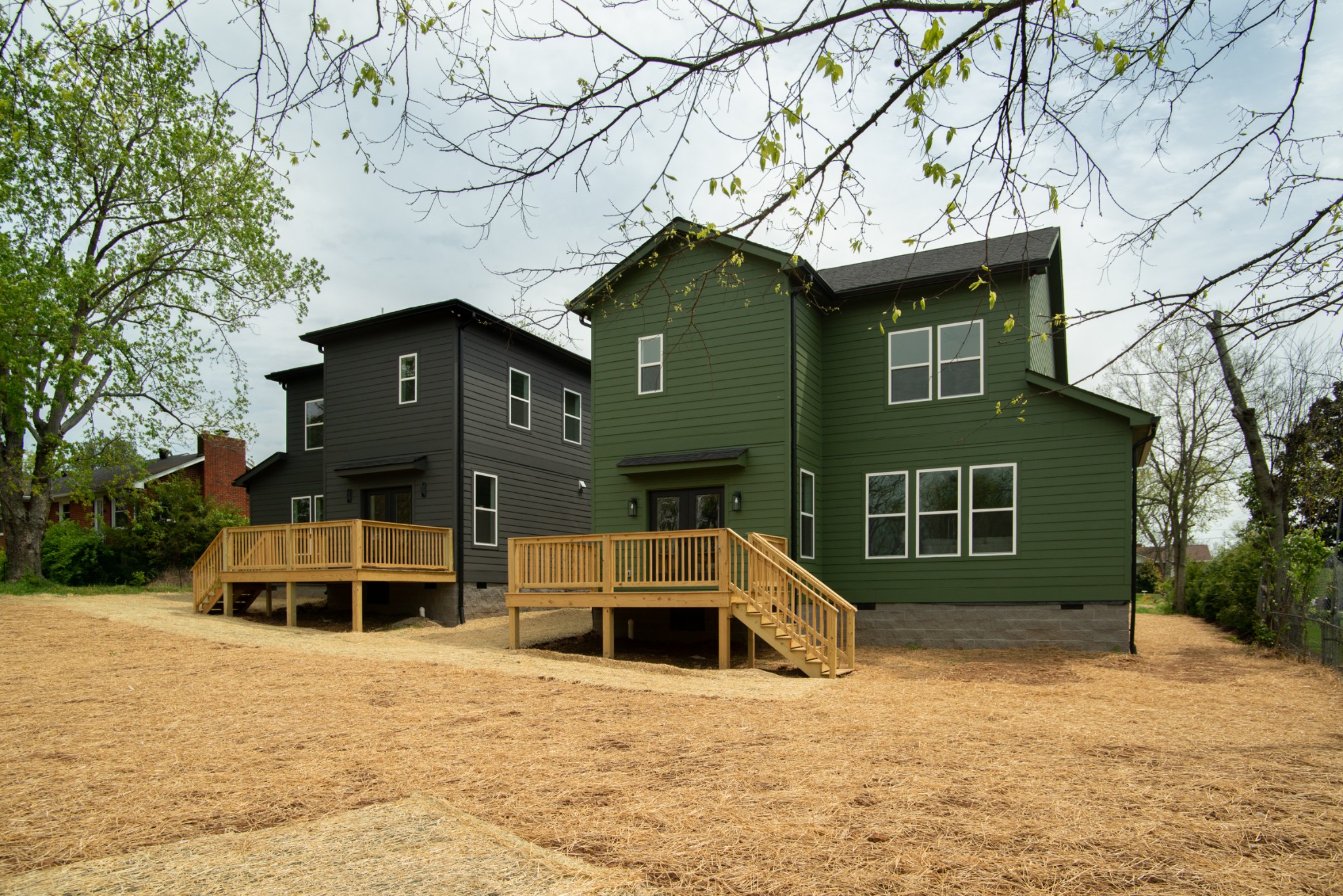 2112 E Hill Dr