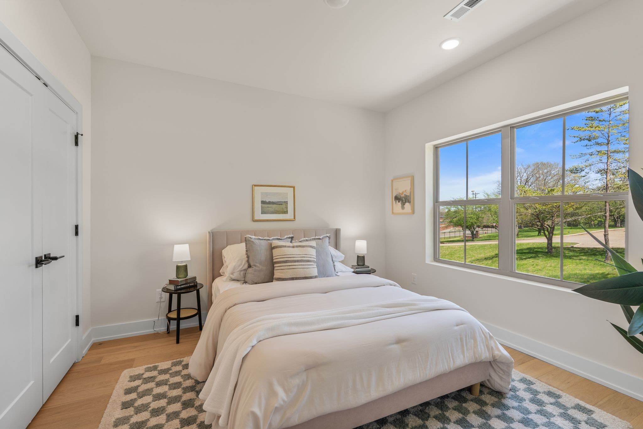 145 Whitsett Rd Unit: 25