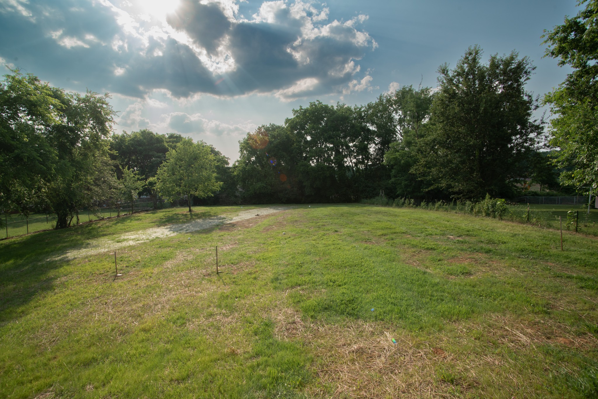 2114 E Hill Dr