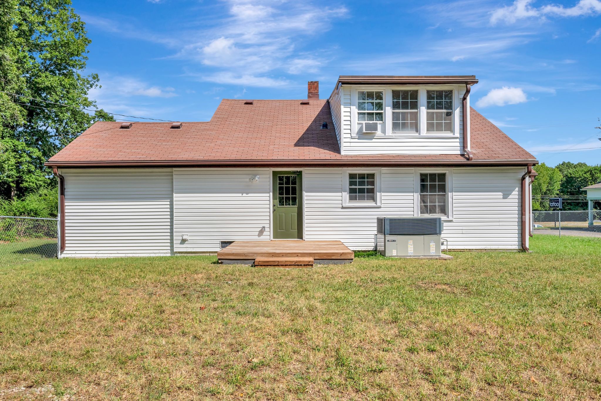 806 Highway 70, E