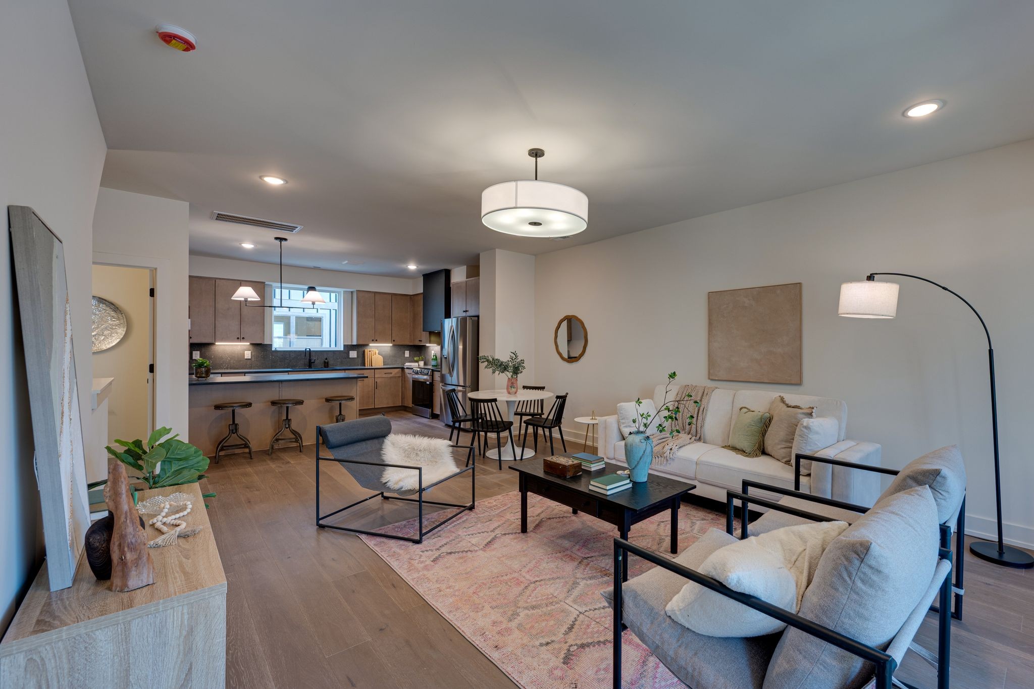 981 Dozier Pl Unit: 2