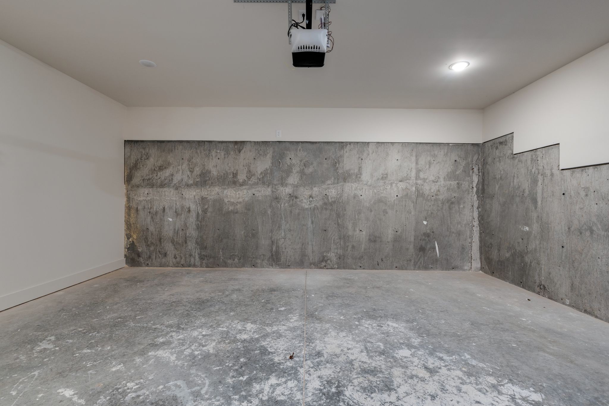 1038 E Trinity Ln Unit: 7