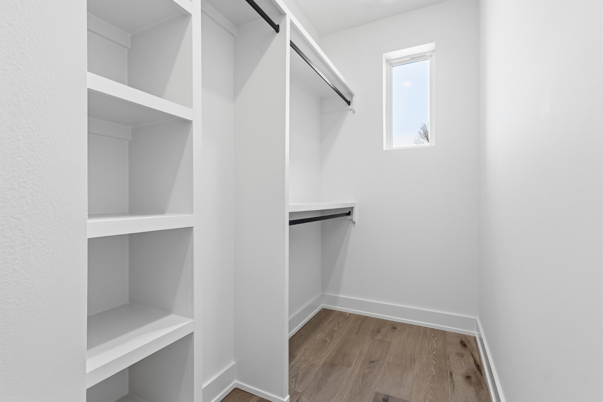 977 Dozier Pl Unit: 3