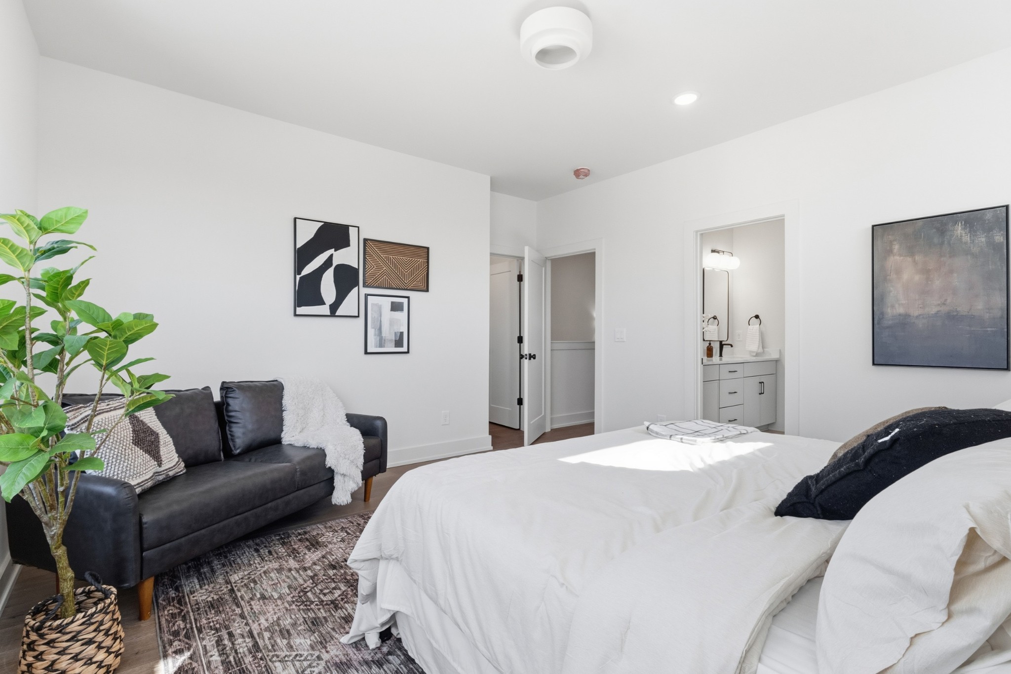 977 Dozier Pl Unit: 3