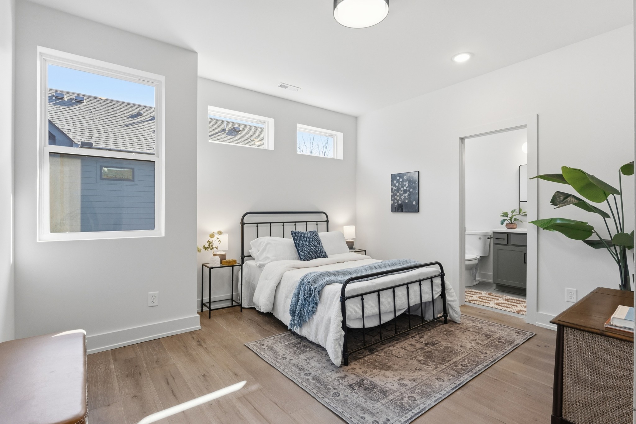 977 Dozier Pl Unit: 3