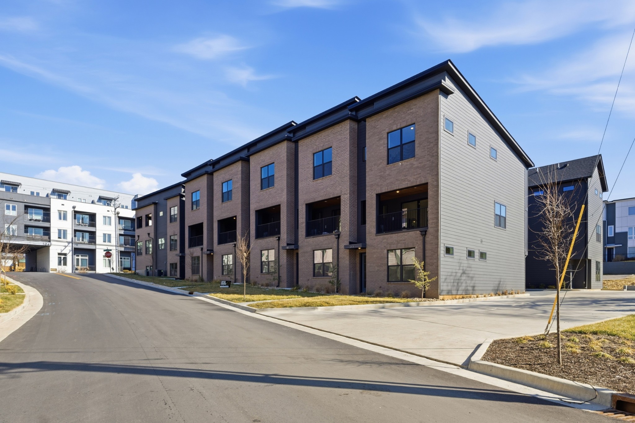 977 Dozier Pl Unit: 3