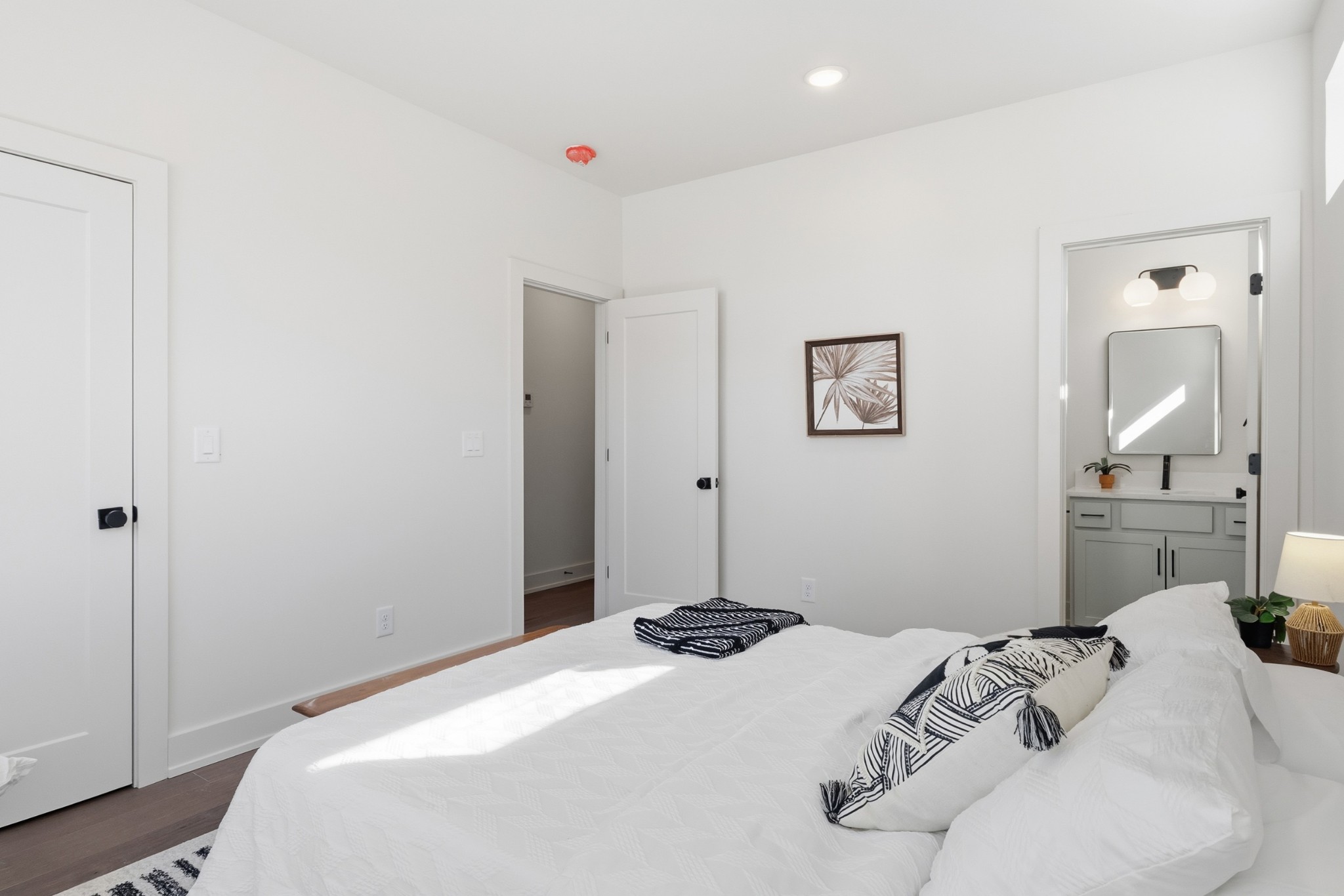 977 Dozier Pl Unit: 3