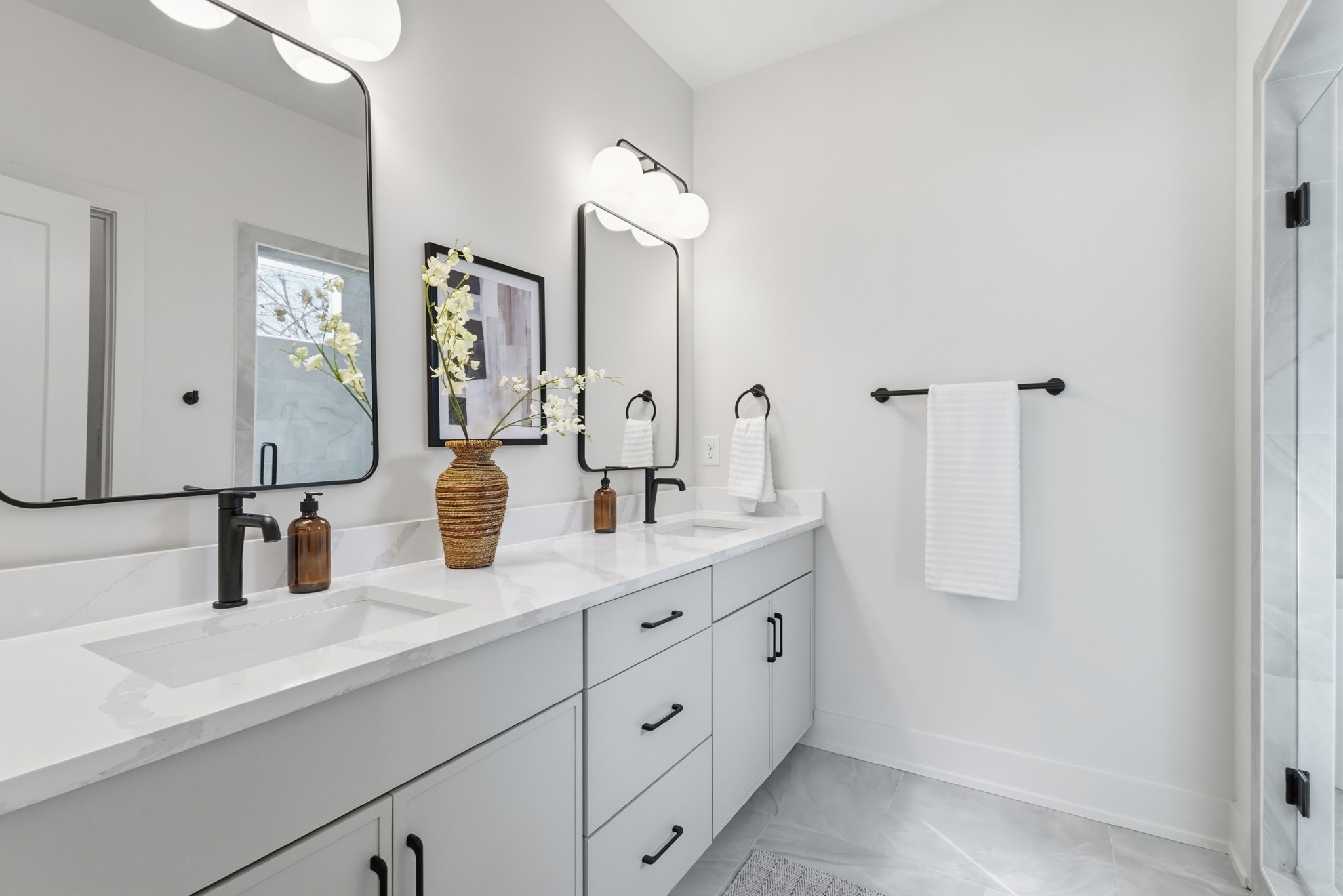 977 Dozier Pl Unit: 3