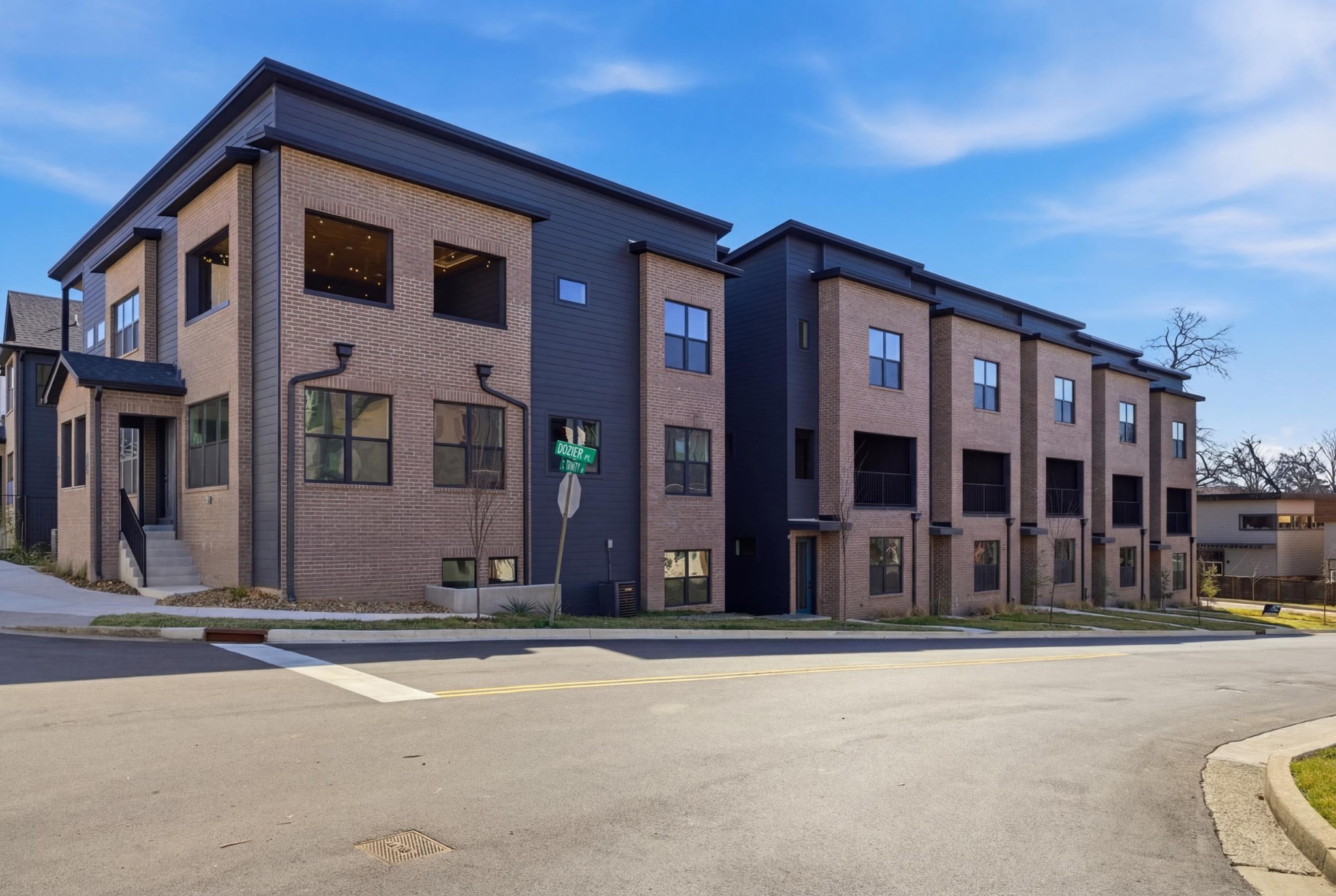 977 Dozier Pl Unit: 3