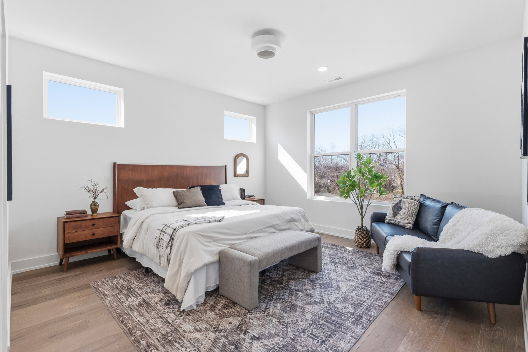 977 Dozier Pl Unit: 3