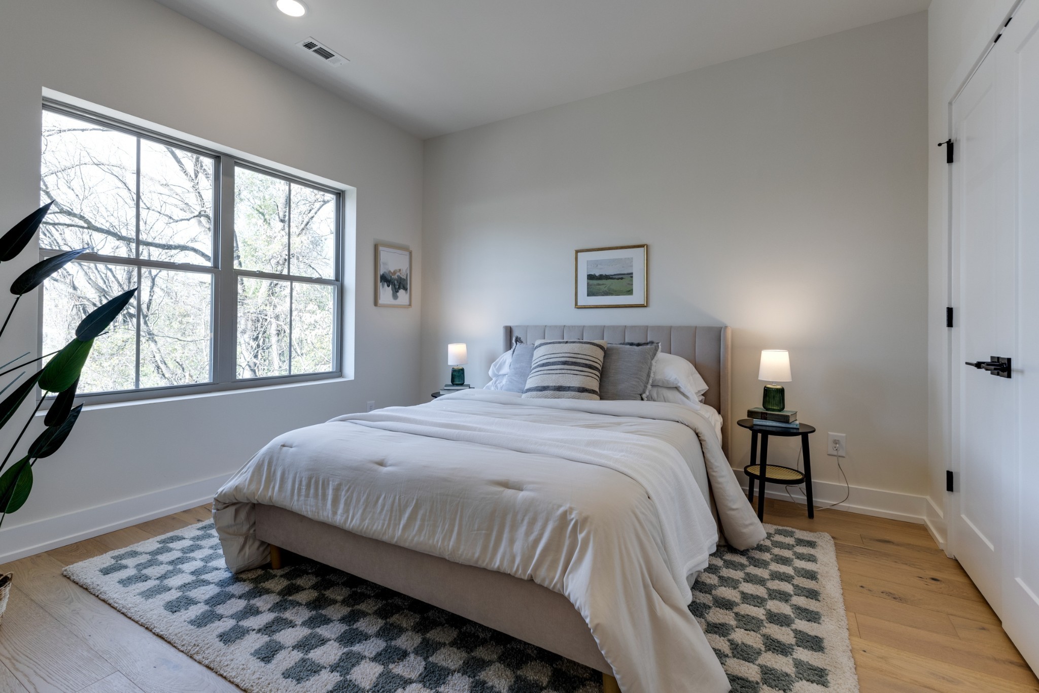 145 Whitsett Rd Unit: 6