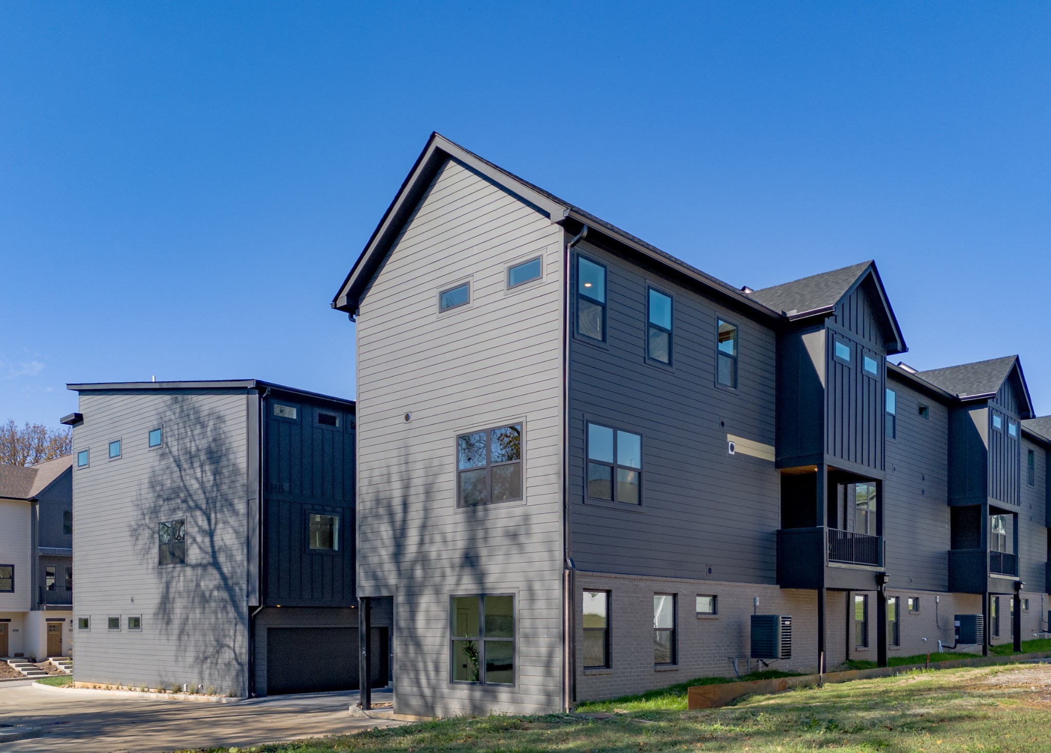 973 Dozier Pl Unit: 9