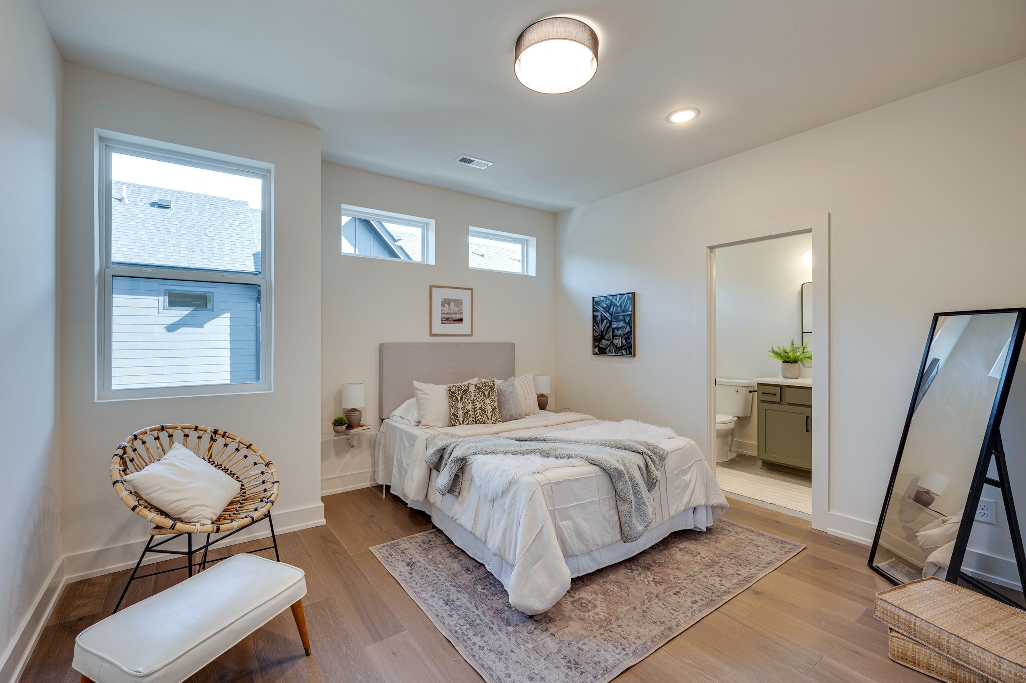 975 Dozier Pl Unit: 4*
