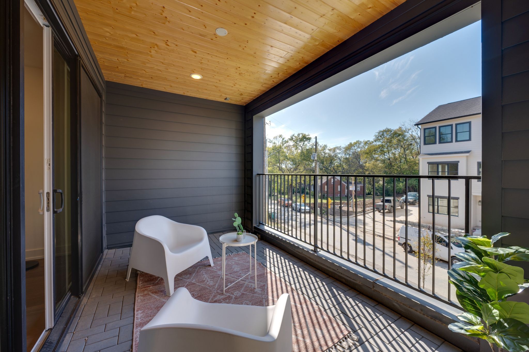 975 Dozier Pl Unit: 4*