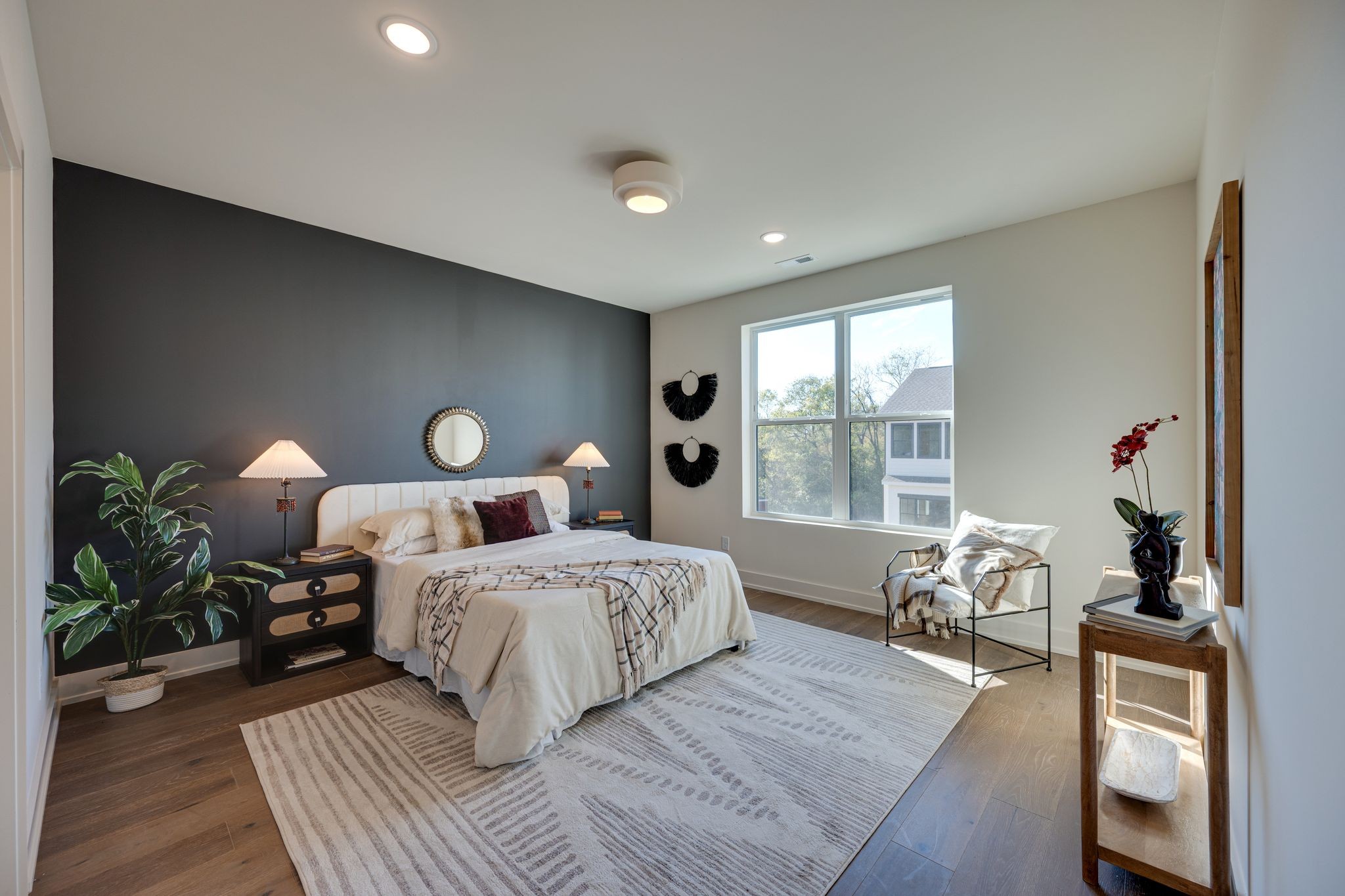 975 Dozier Pl Unit: 4*