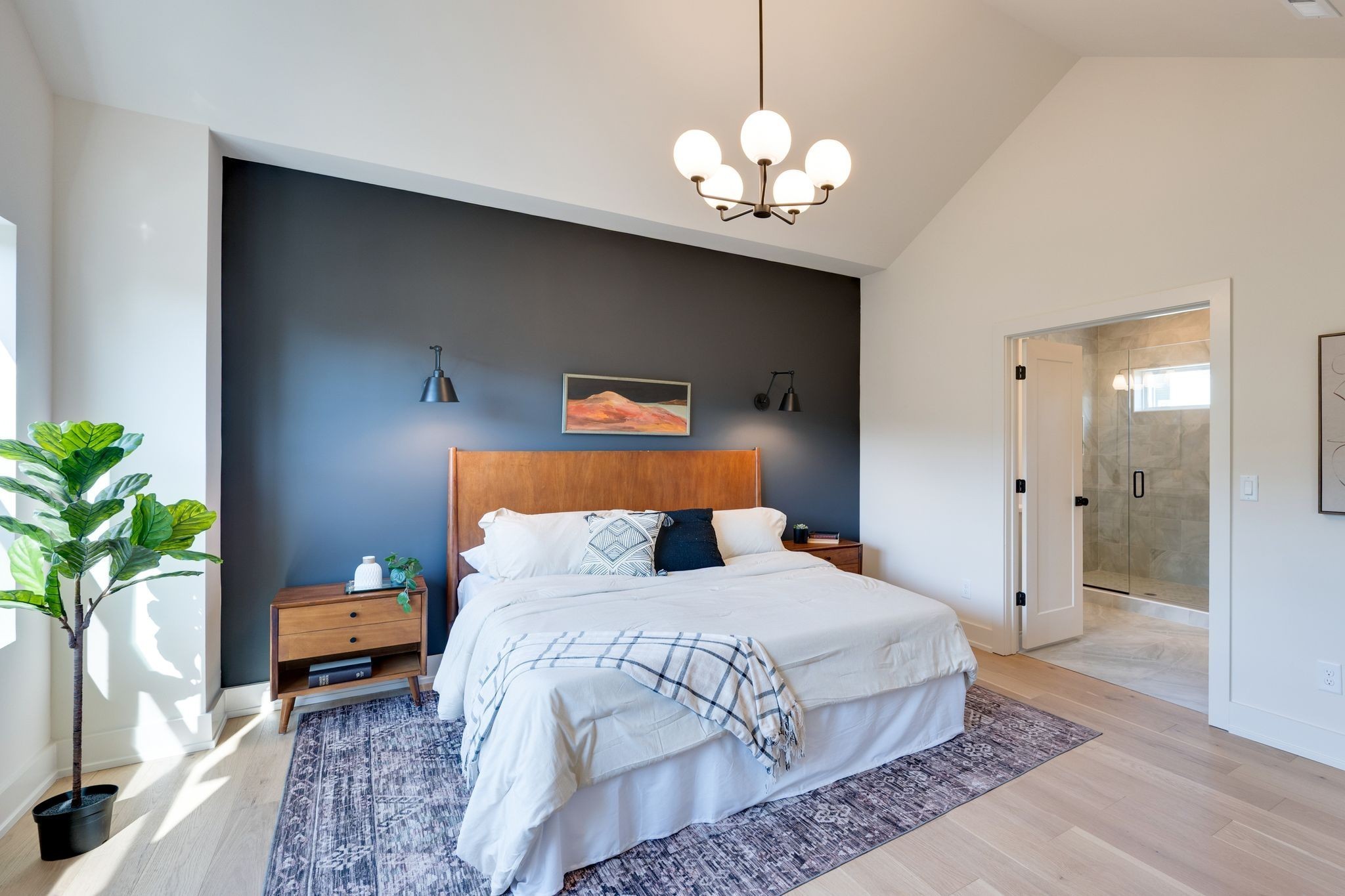 1040 East Trinity Unit: 8