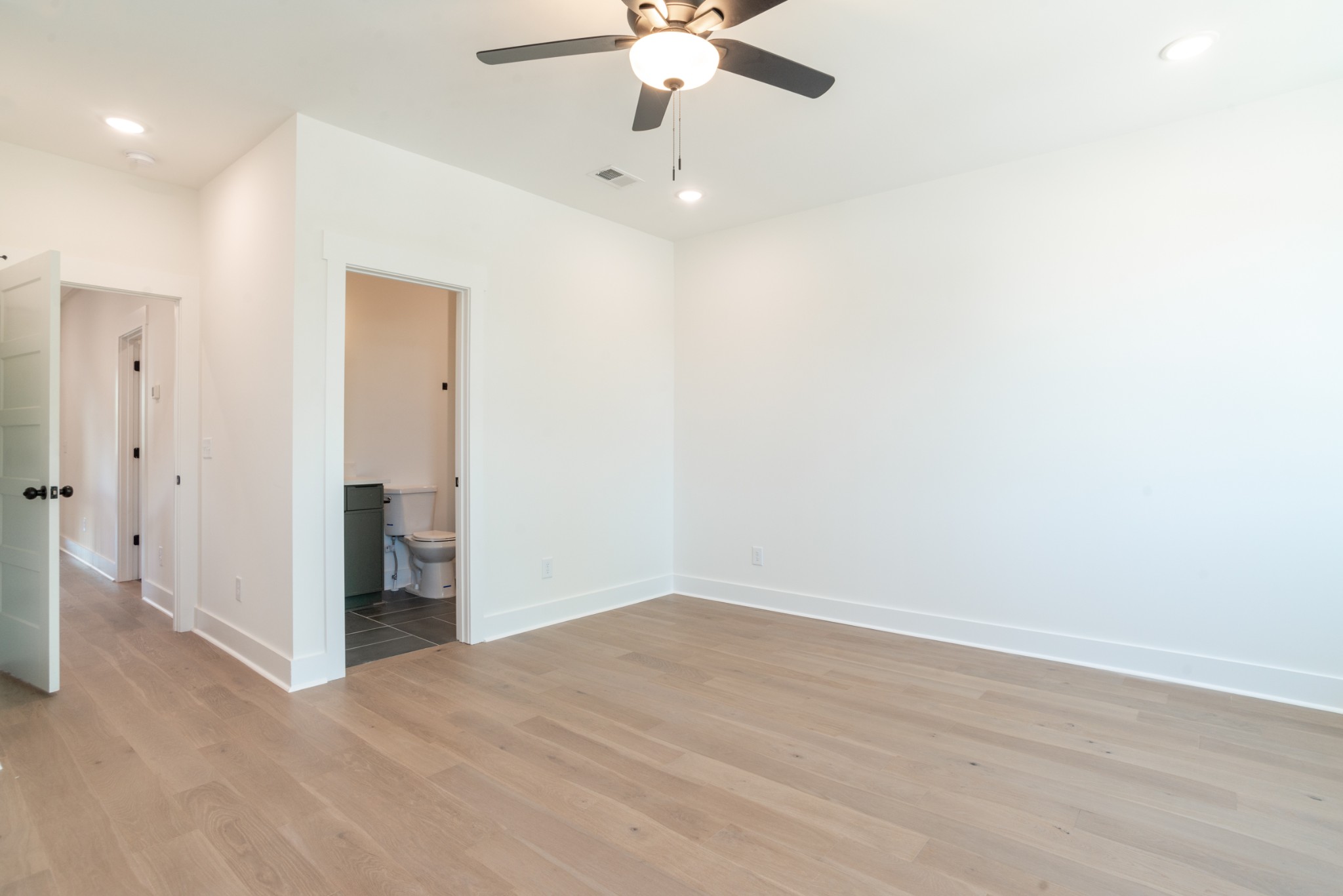 198 Chilton St Unit: B