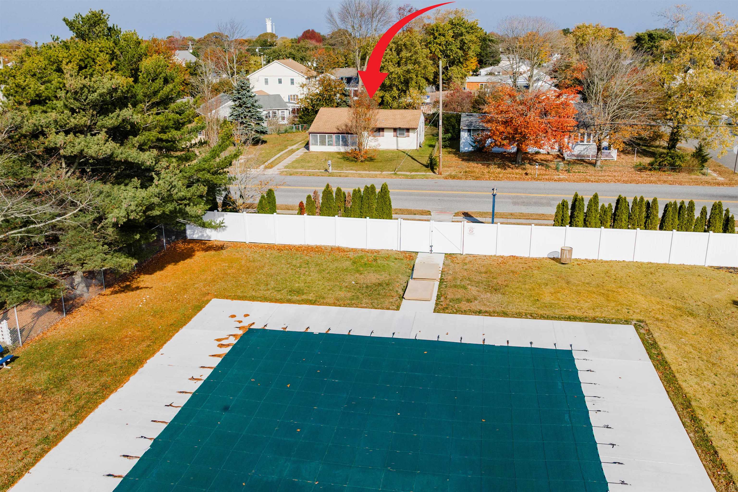 803 Rosehill Parkway