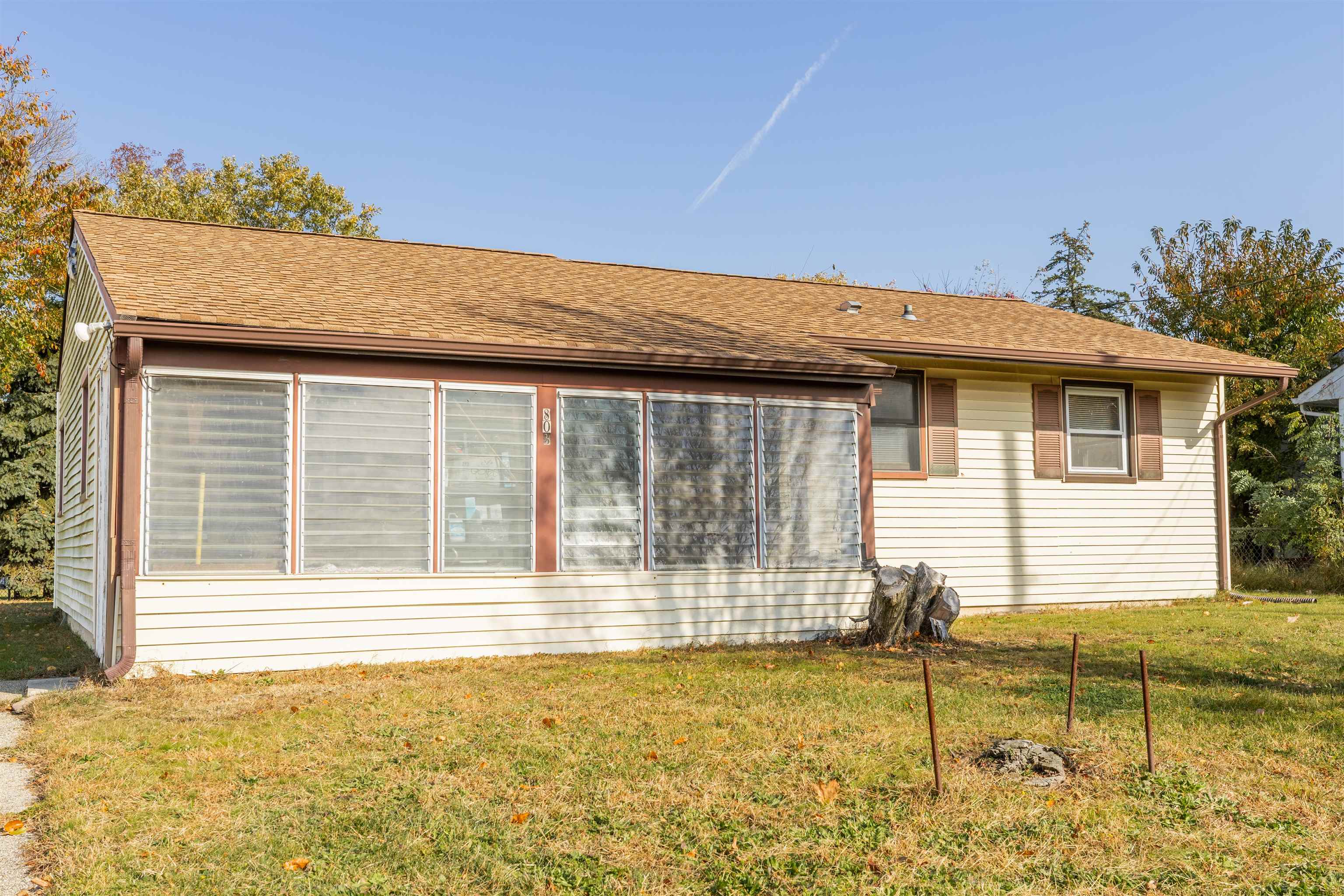 803 Rosehill Parkway