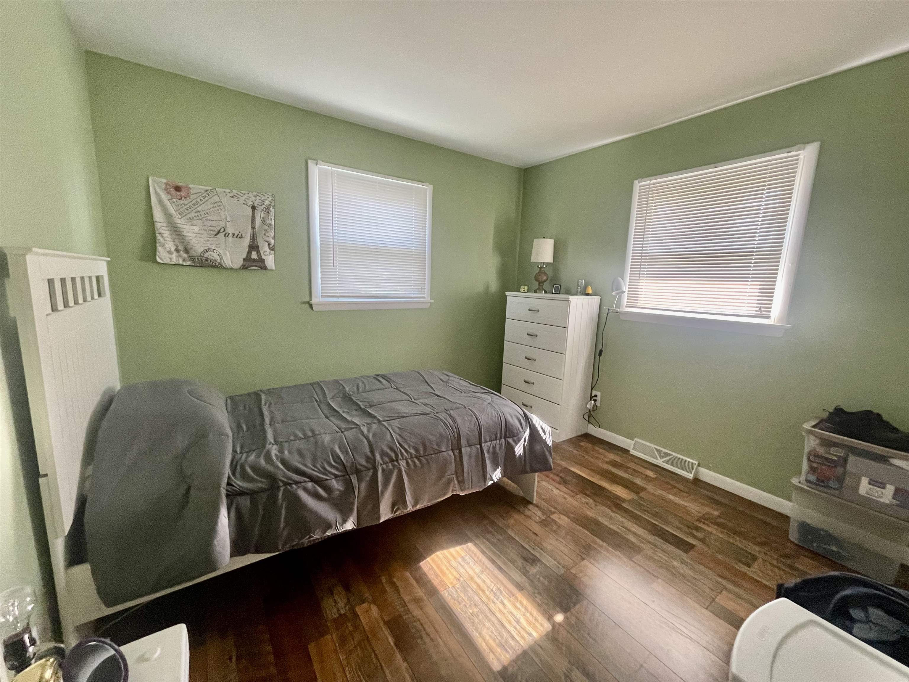 803 Rosehill Parkway