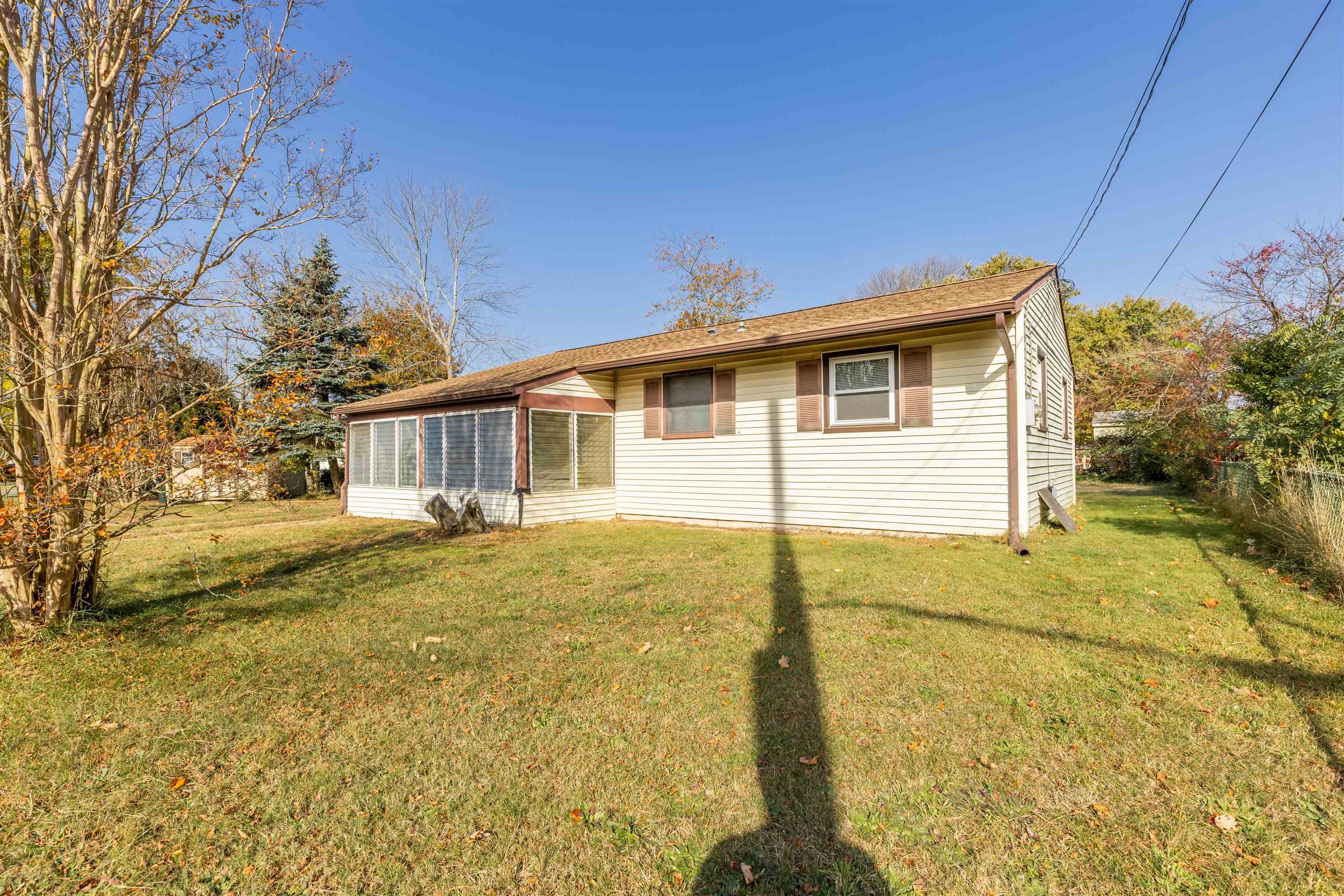 803 Rosehill Parkway