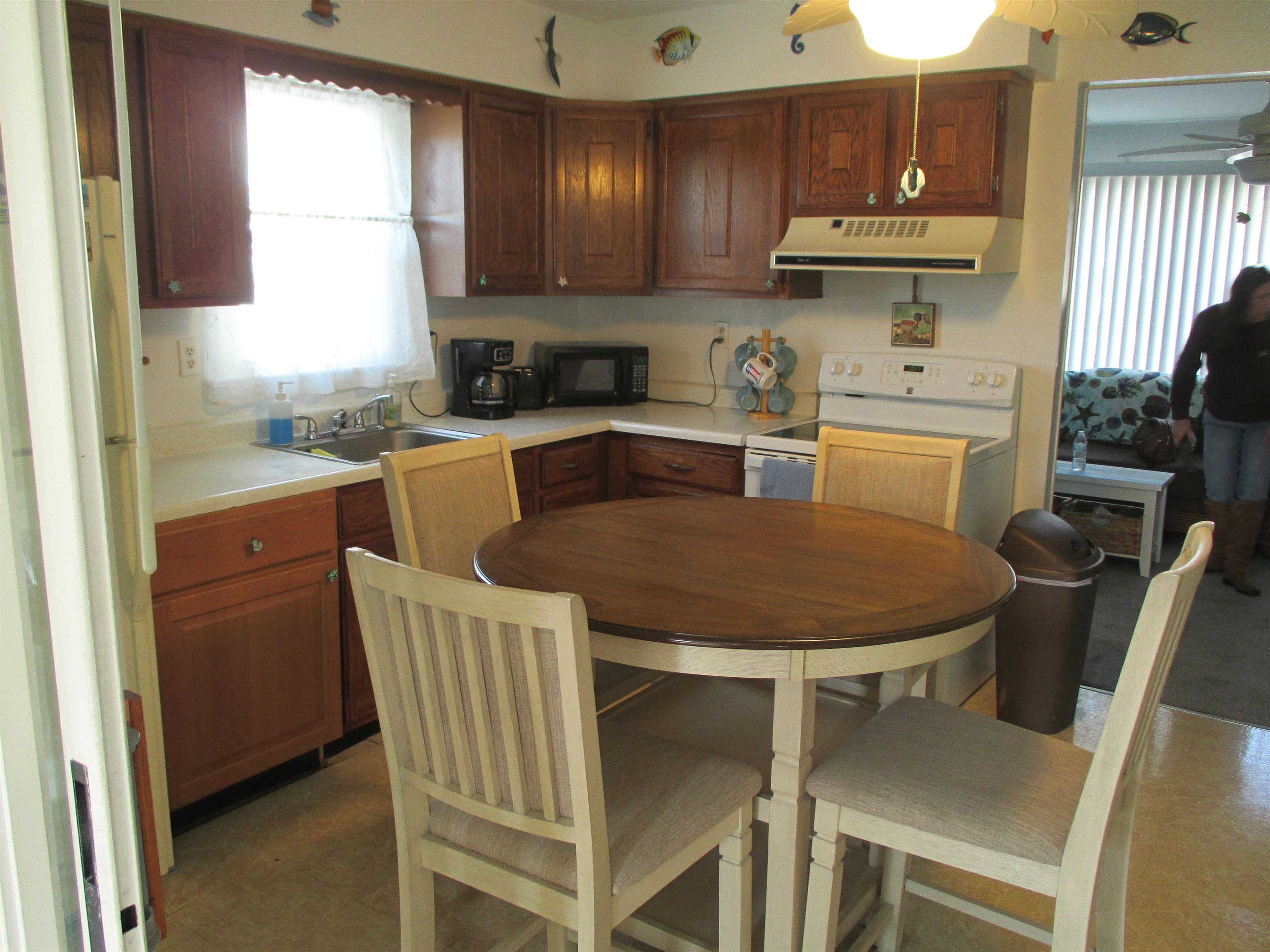 106 Broadway Avenue