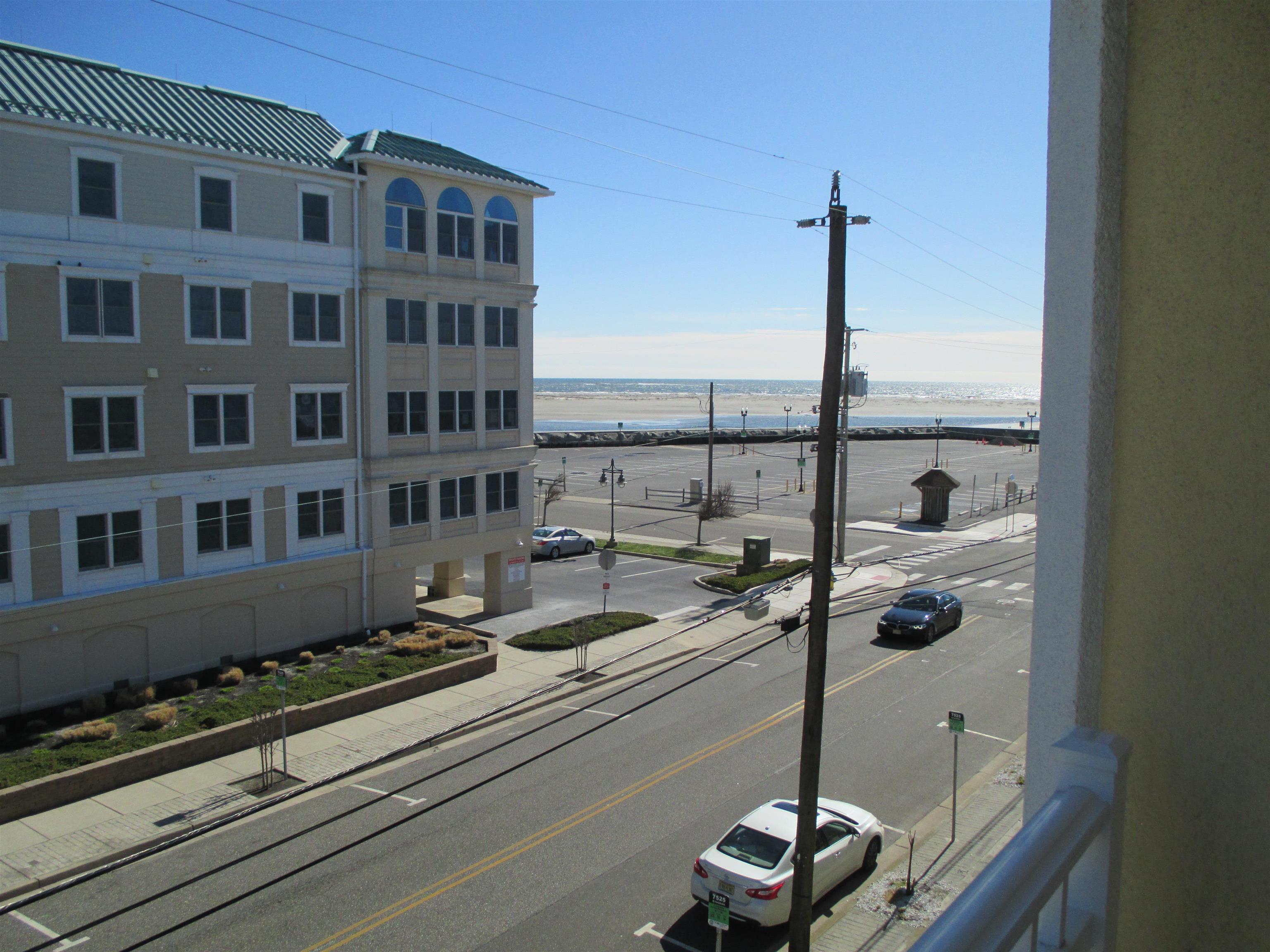 106 Spruce Avenue Unit: 204