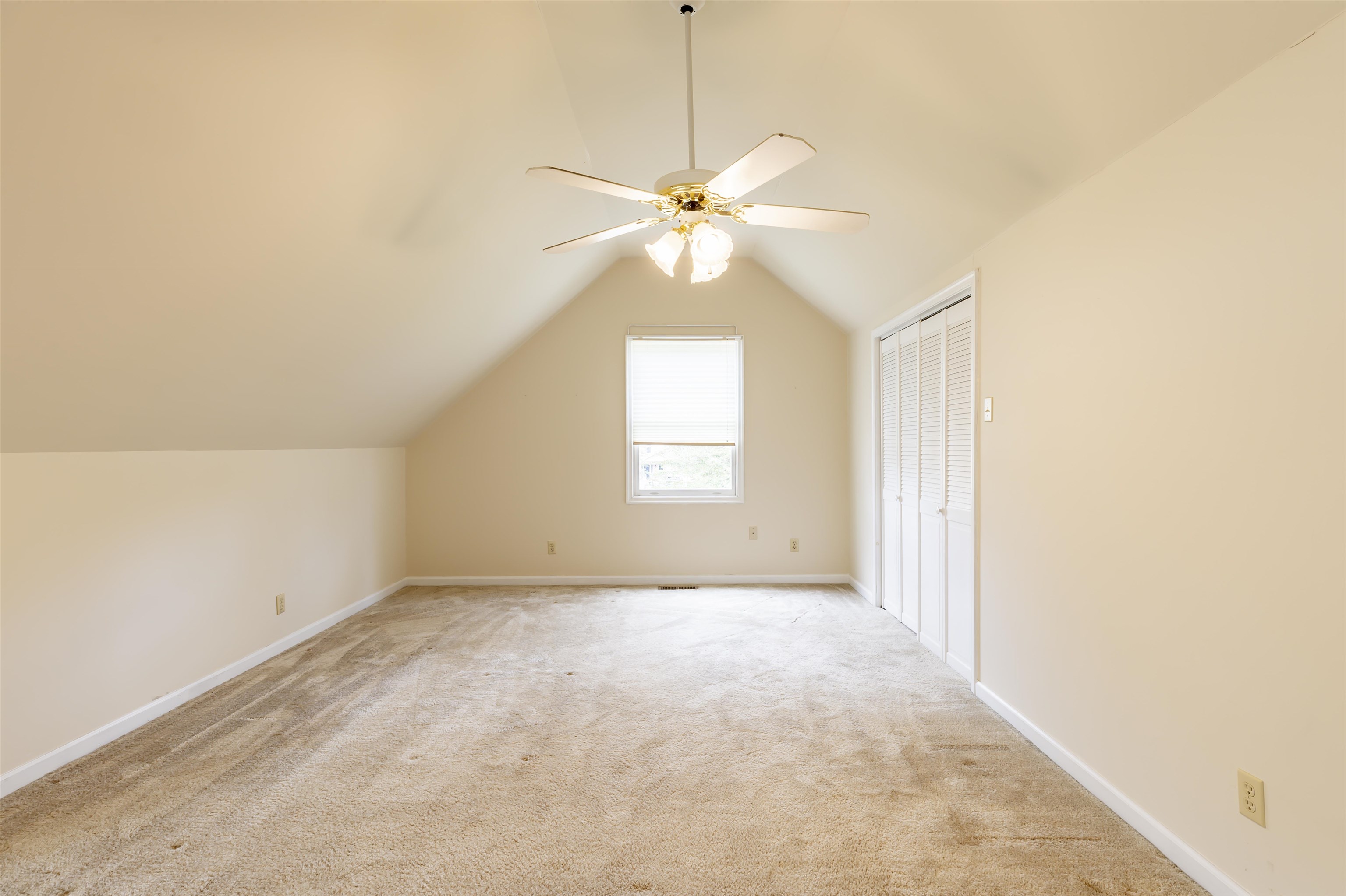 19 Lomurno Lane