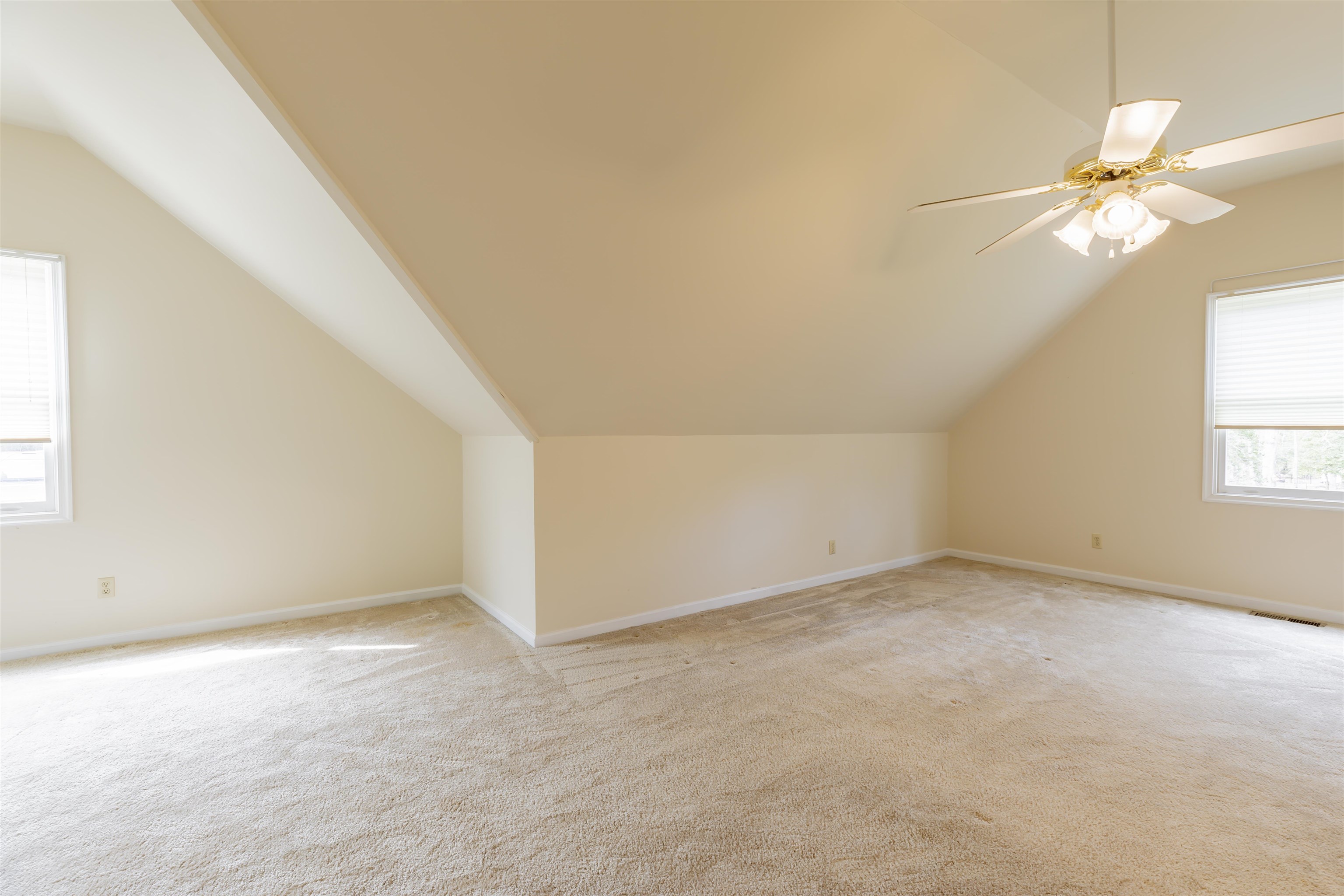 19 Lomurno Lane