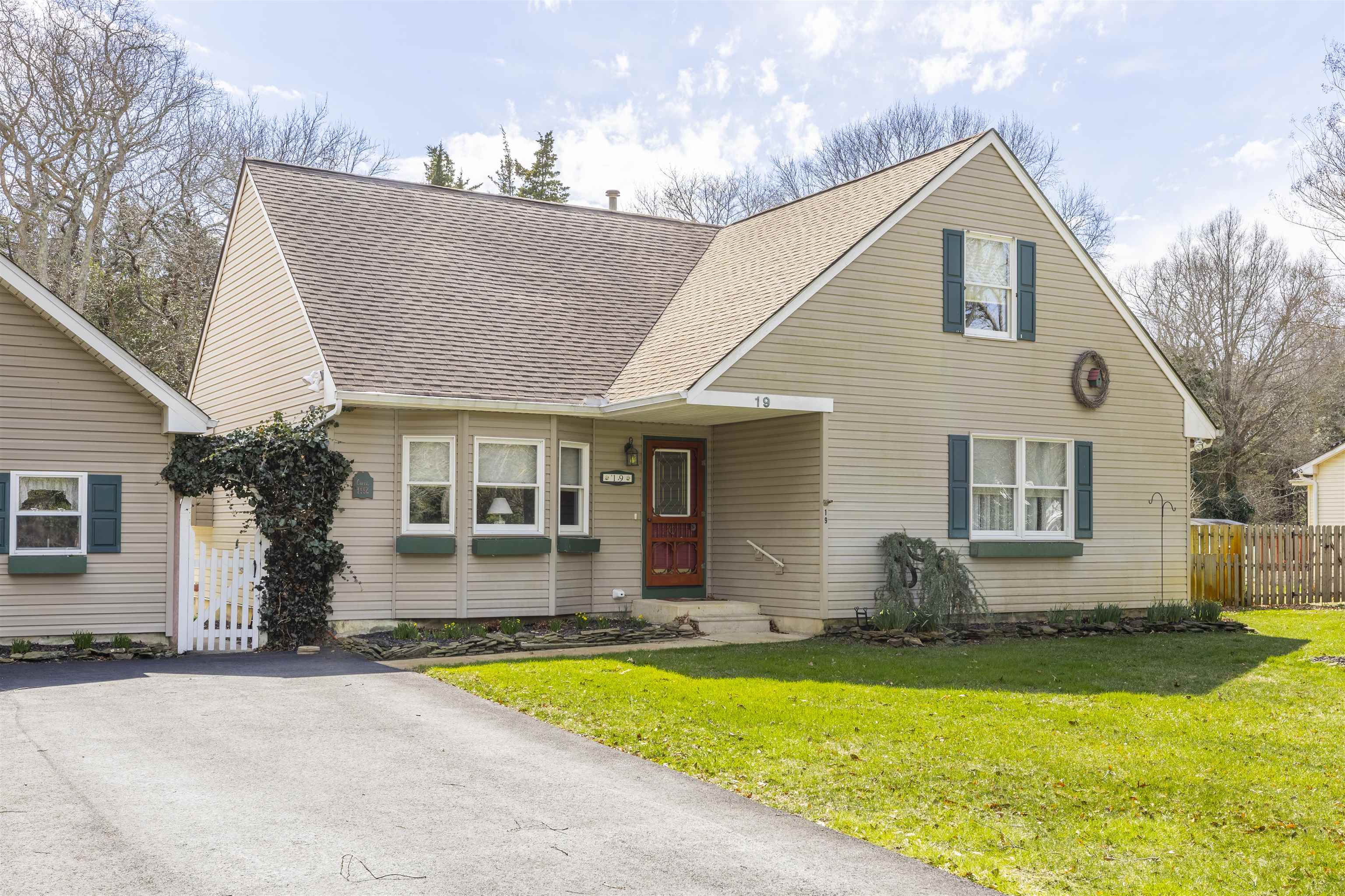 19 Lomurno Lane