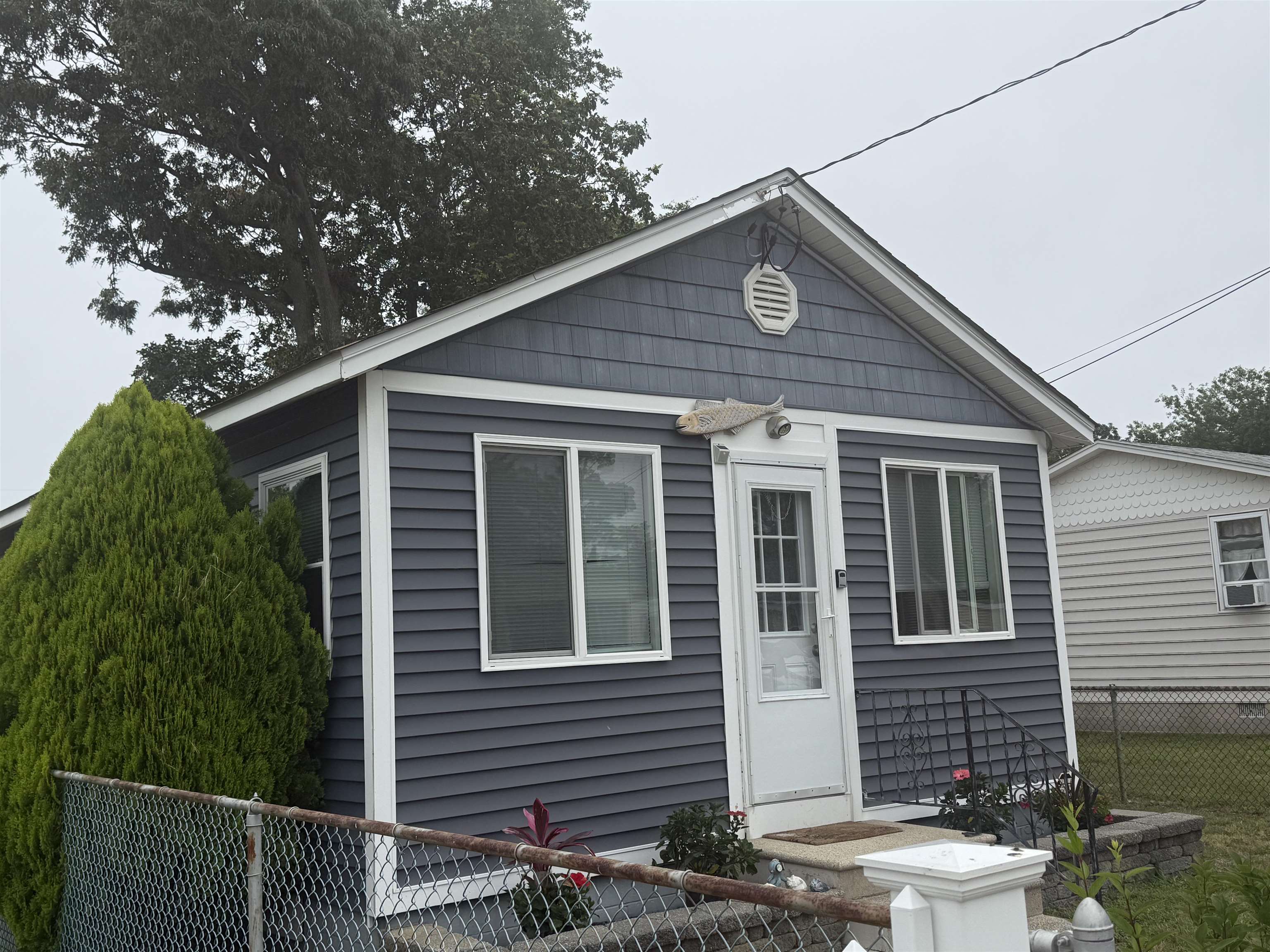217 Ridgewood Avenue