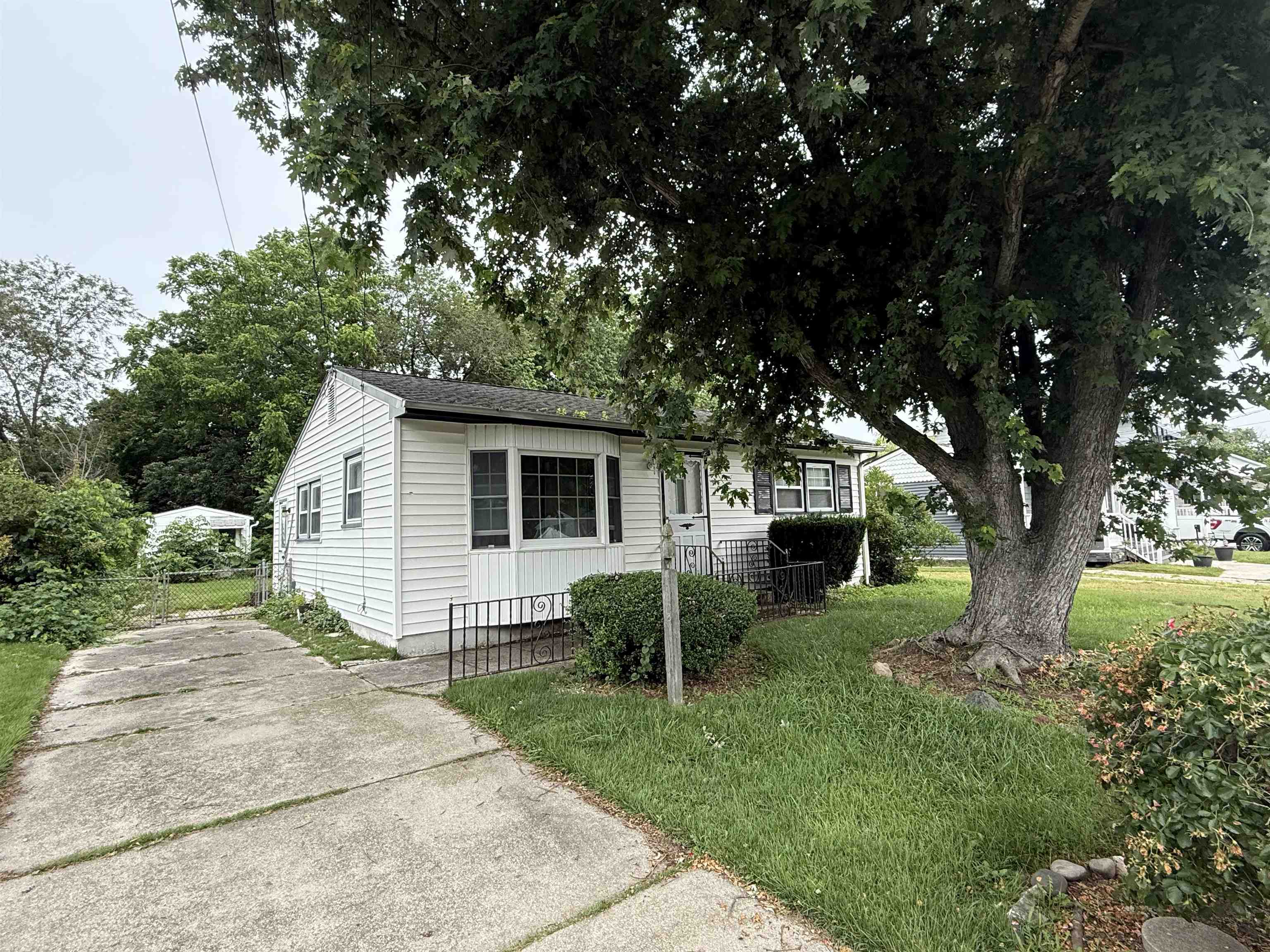 108 Roslyn Avenue