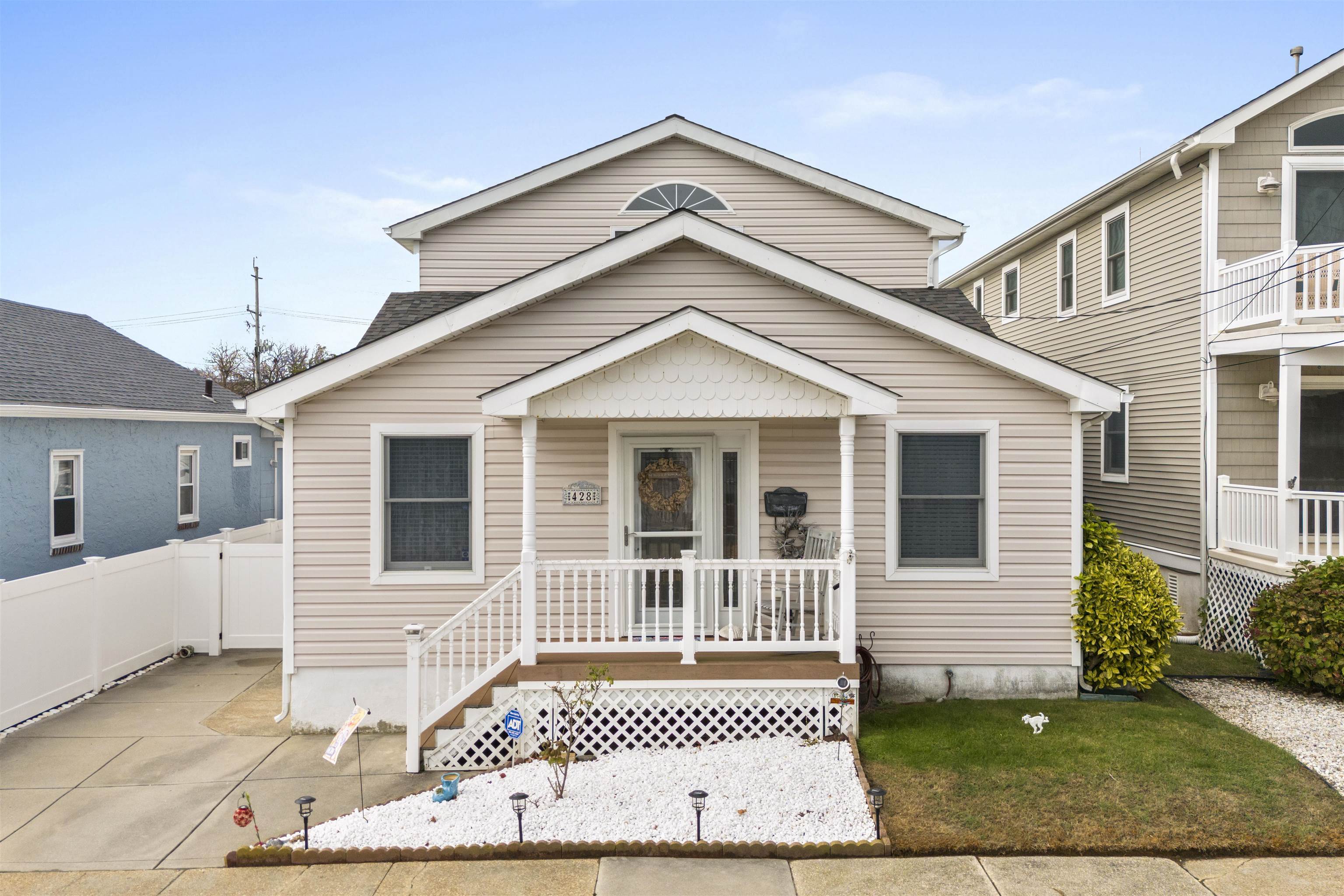 428 W Pine Avenue