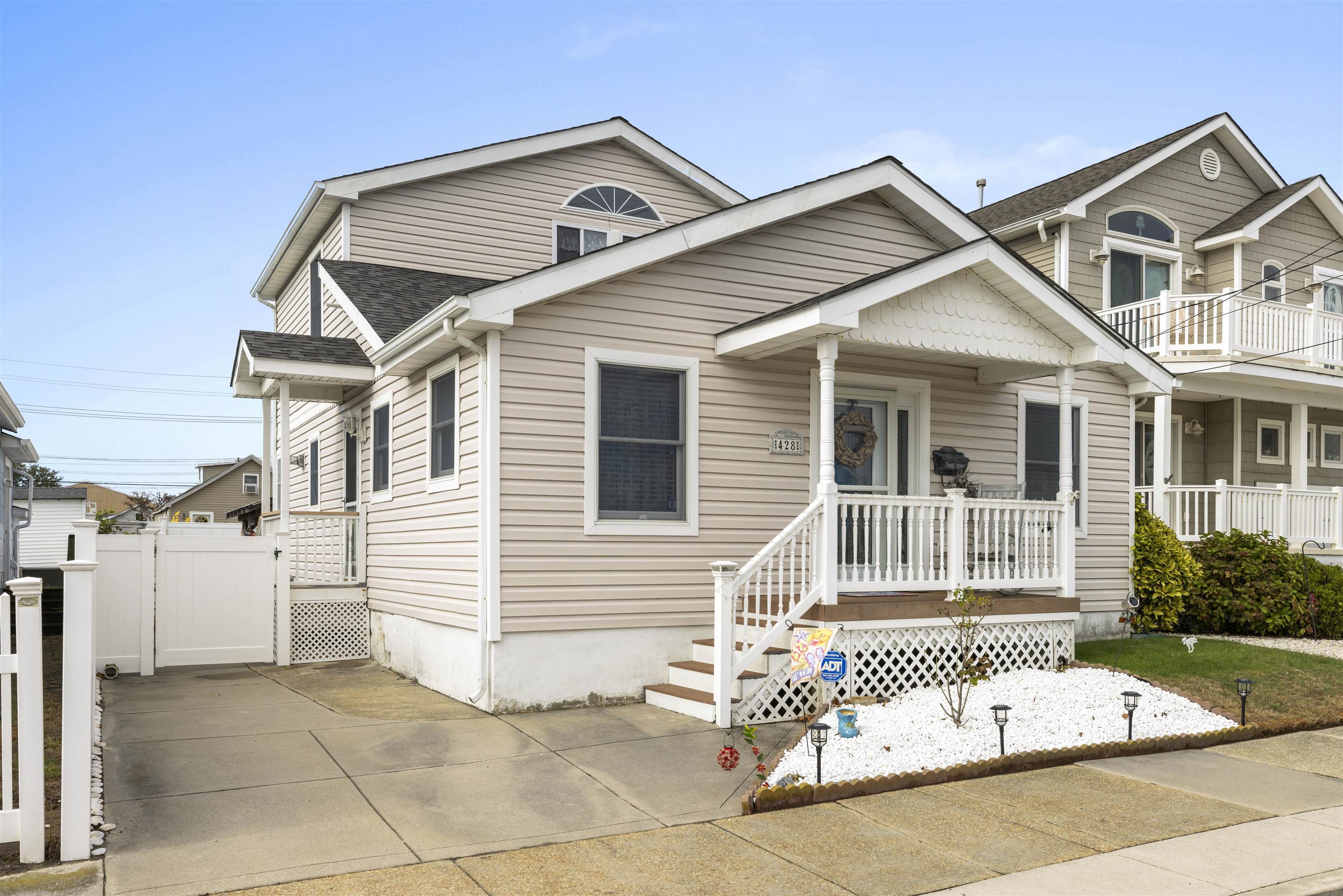 428 W Pine Avenue