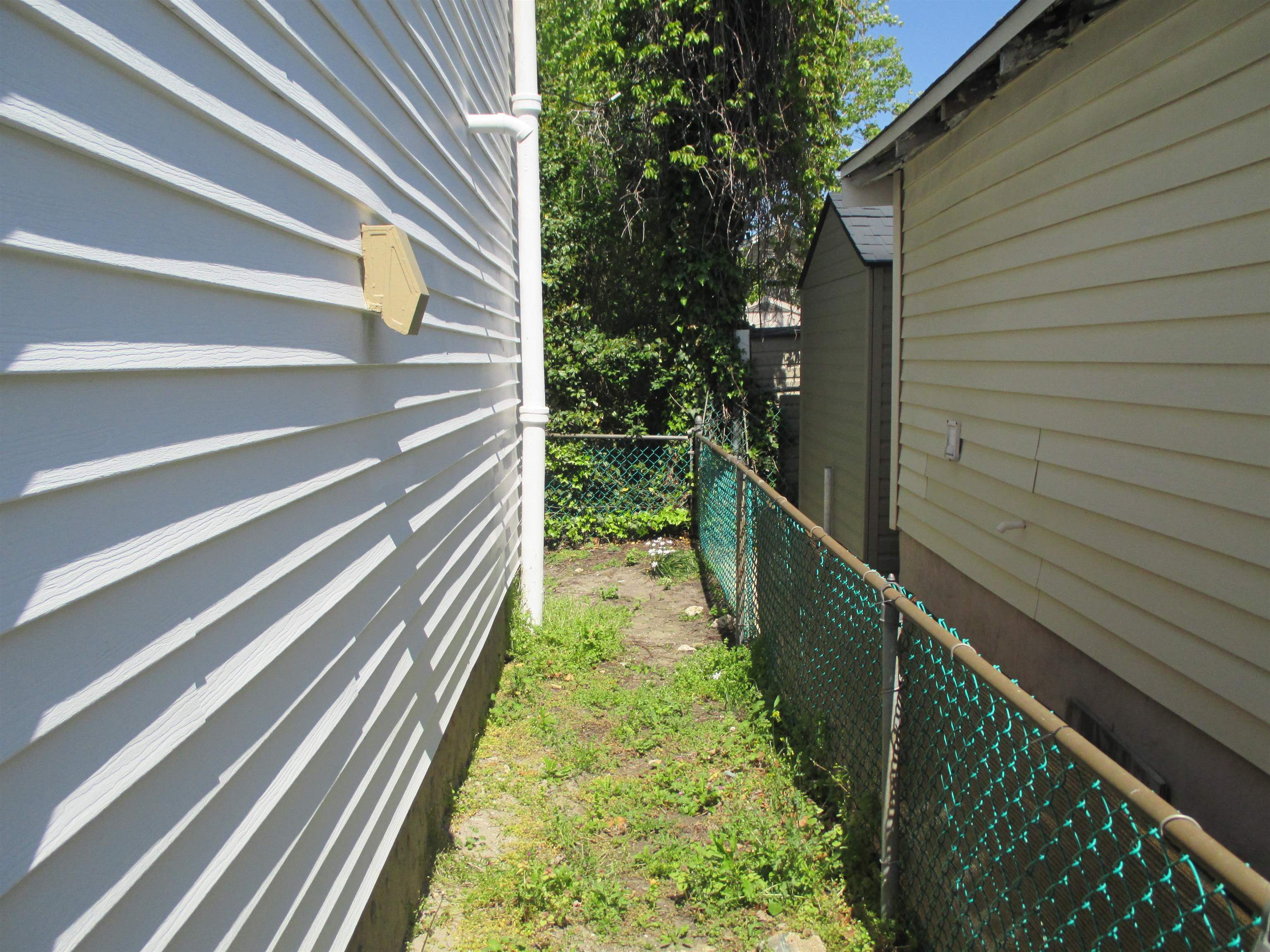 119 E Cresse Avenue Unit: B